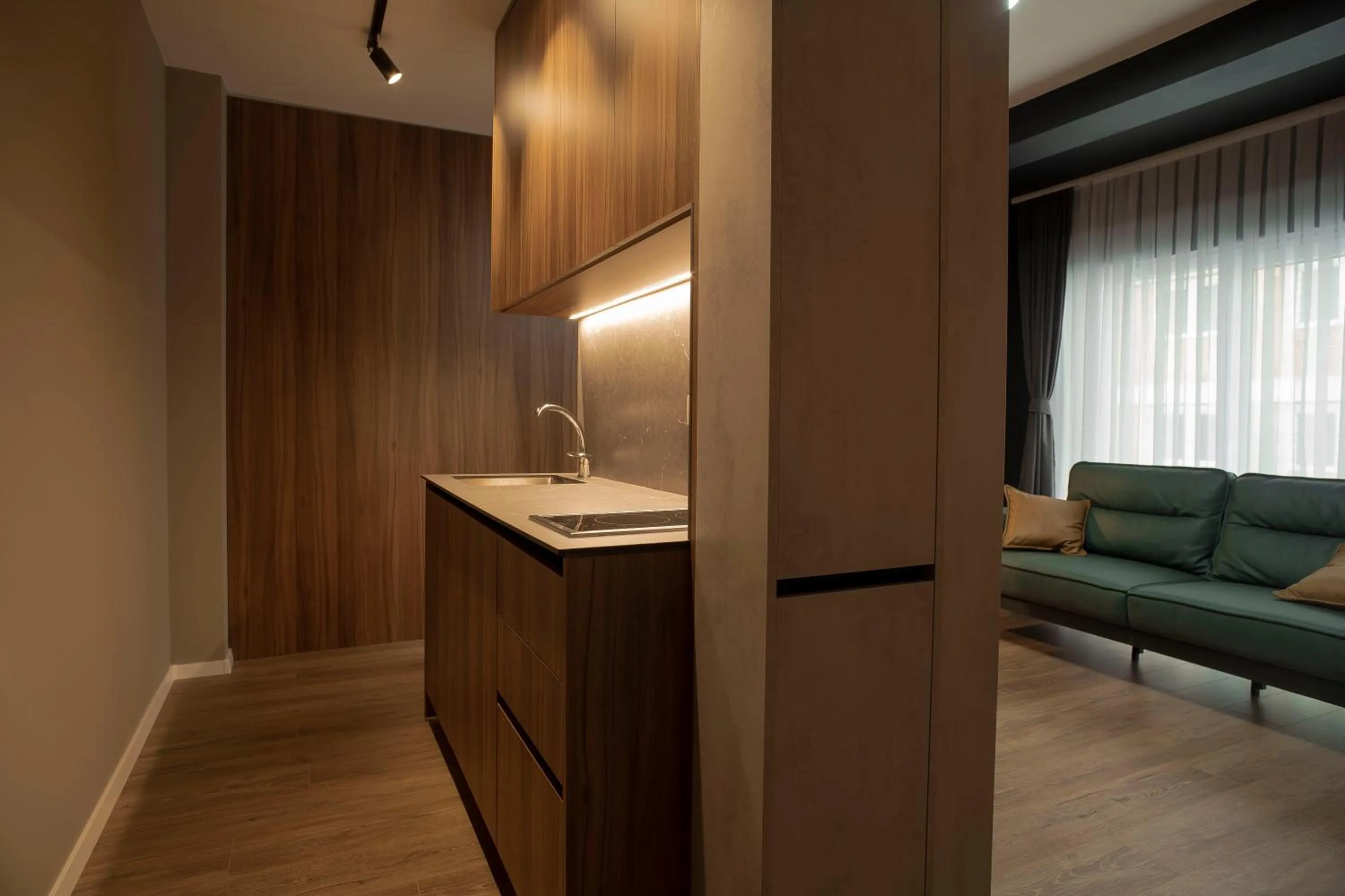 Kitchen or kitchenette in Lux Apartments