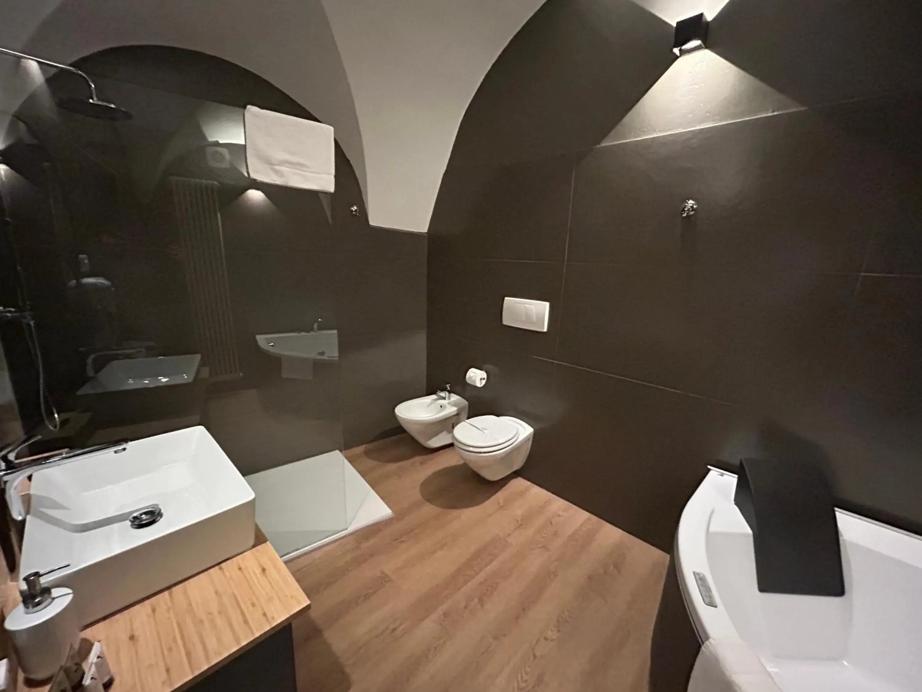 Double Room with Spa Bath - single occupancy in Beb c’est lavis Double Room with Spa Bath - single occupancy in Beb c’est lavis