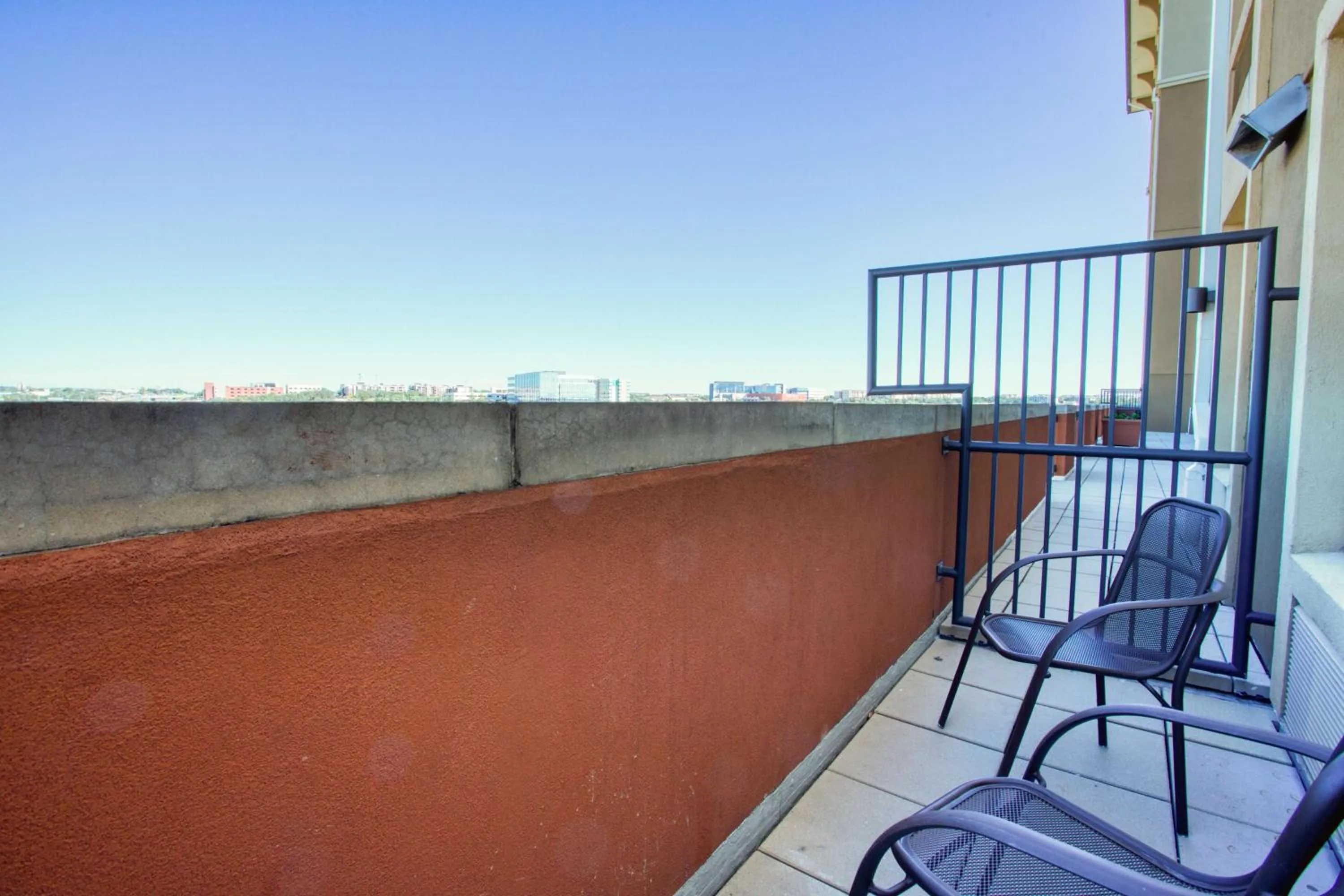 Bedroom in Drury Inn & Suites San Antonio Near La Cantera