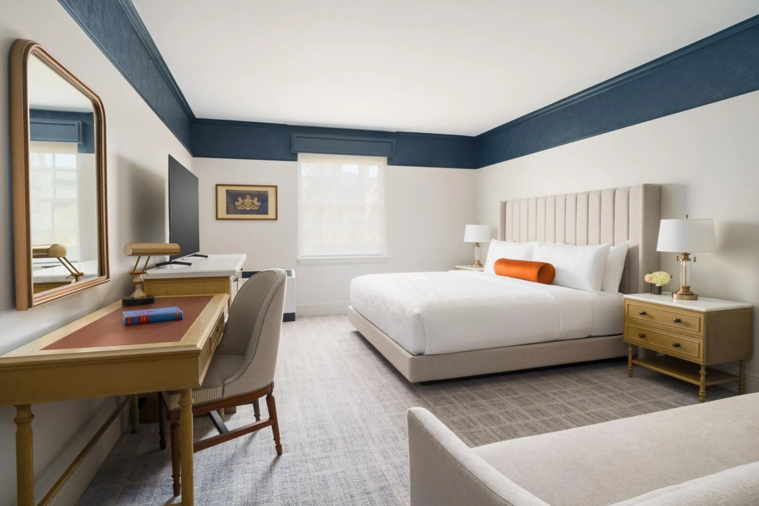 Bedroom, Bed in Nittany Lion Inn