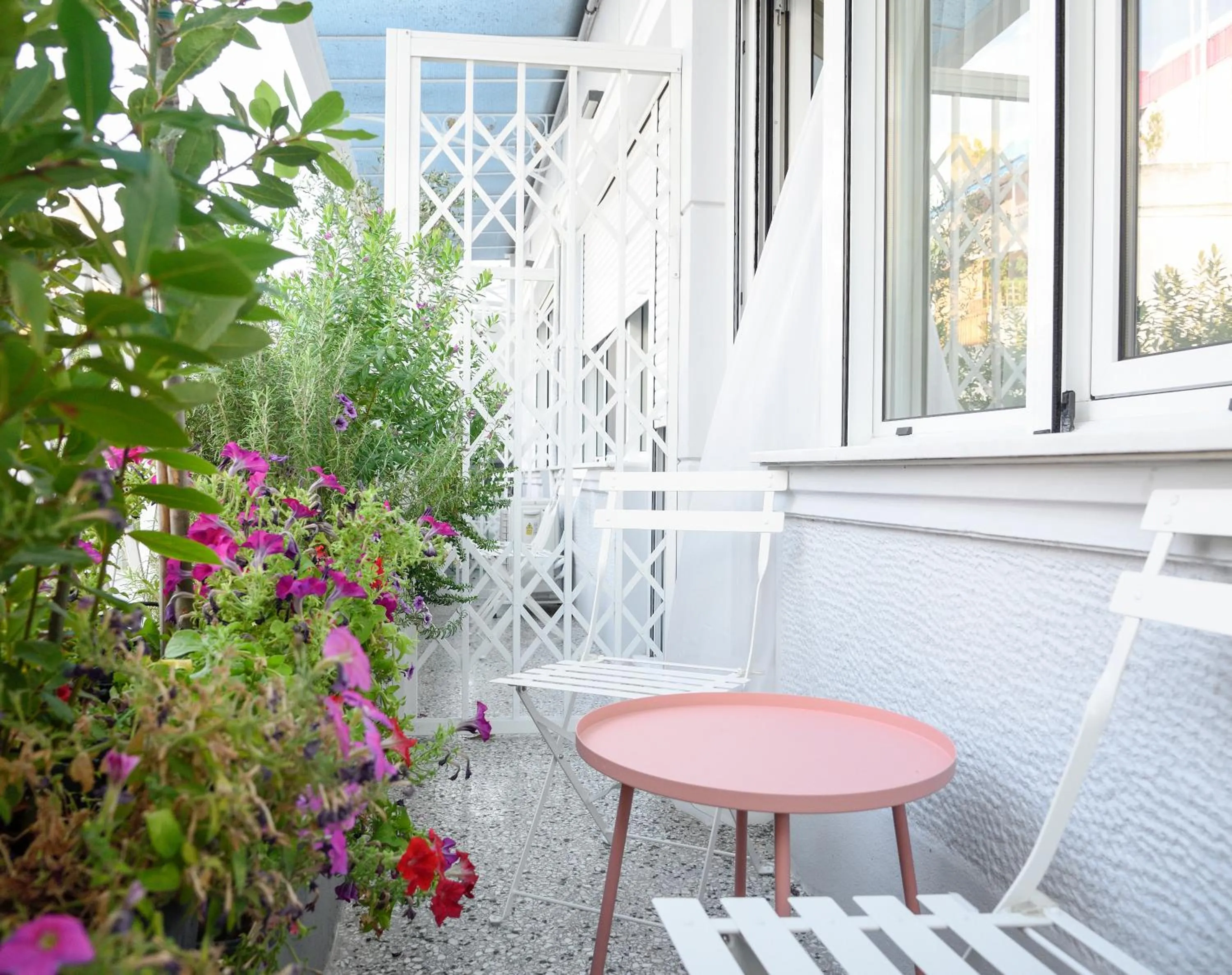 Athenian Sensations Apartments and Suites in the Heart of Athens