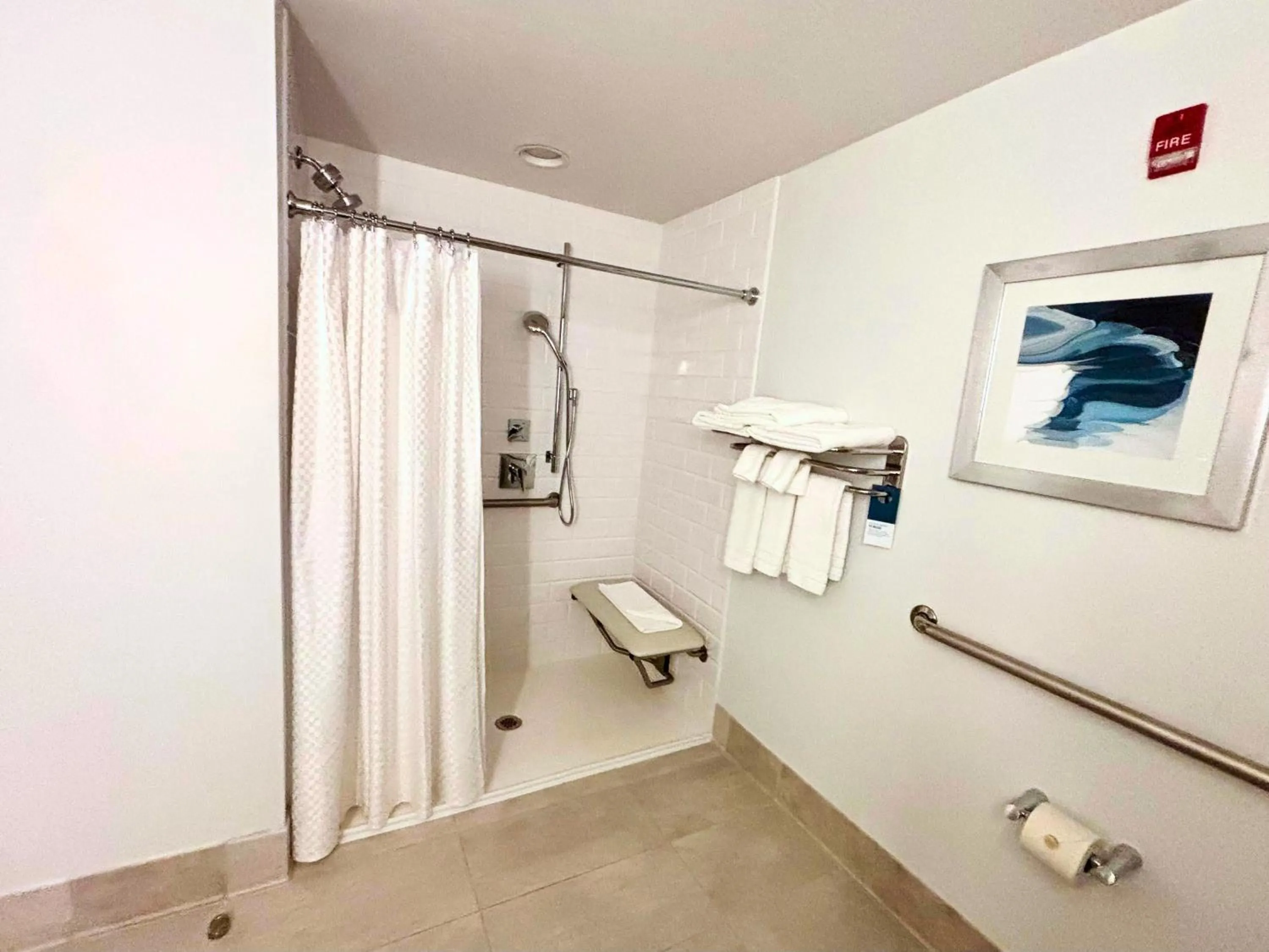 Shower in Four Points by Sheraton Norwood Conference Center