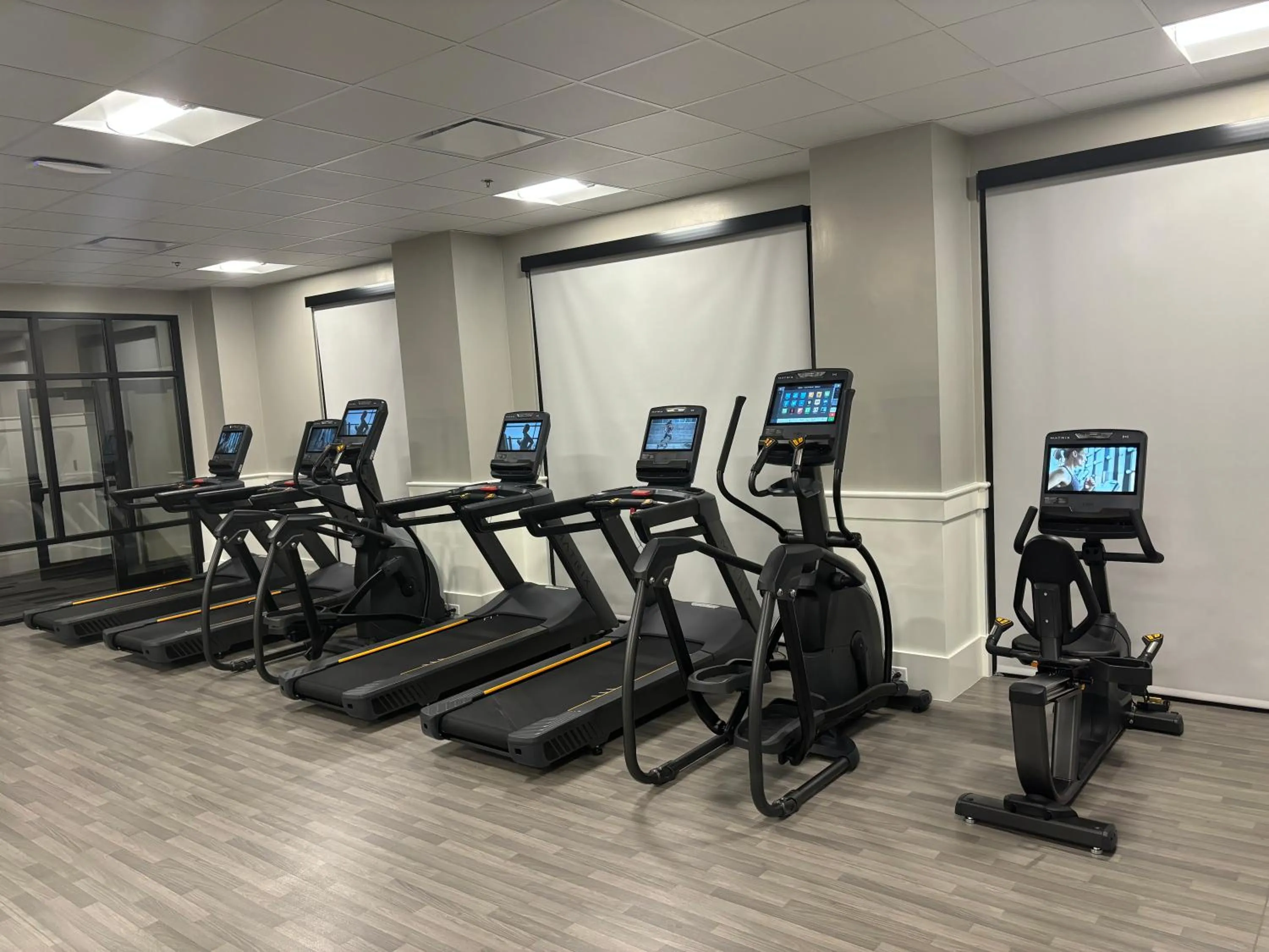 Fitness centre/facilities in Four Points by Sheraton Norwood Conference Center