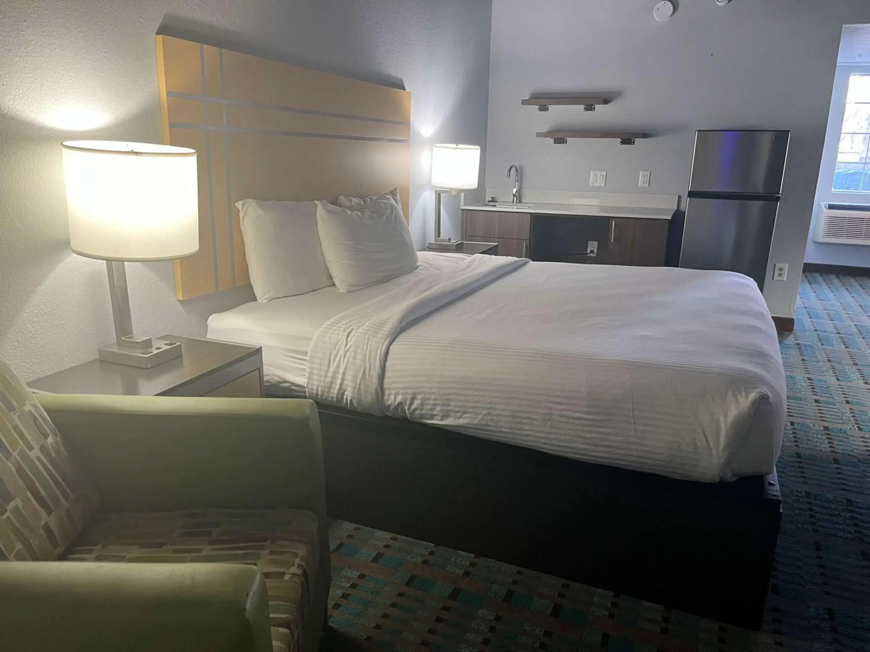 King Room - Non-Smoking in Studio 6 Amarillo, TX West Medical Center King Room - Non-Smoking in Studio 6 Amarillo, TX West Medical Center