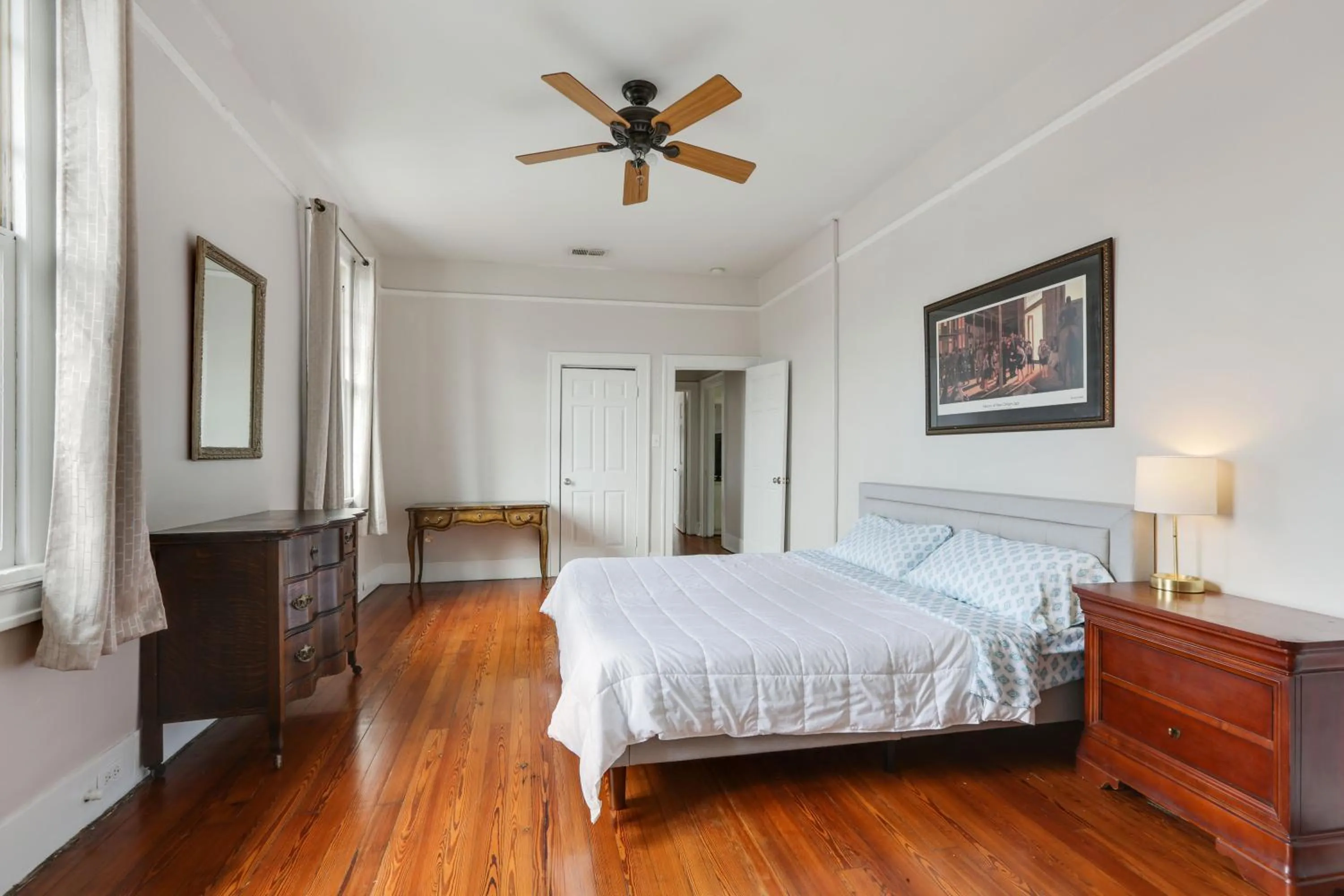 Bed in Freret Apartments near Streetcar & Tulane