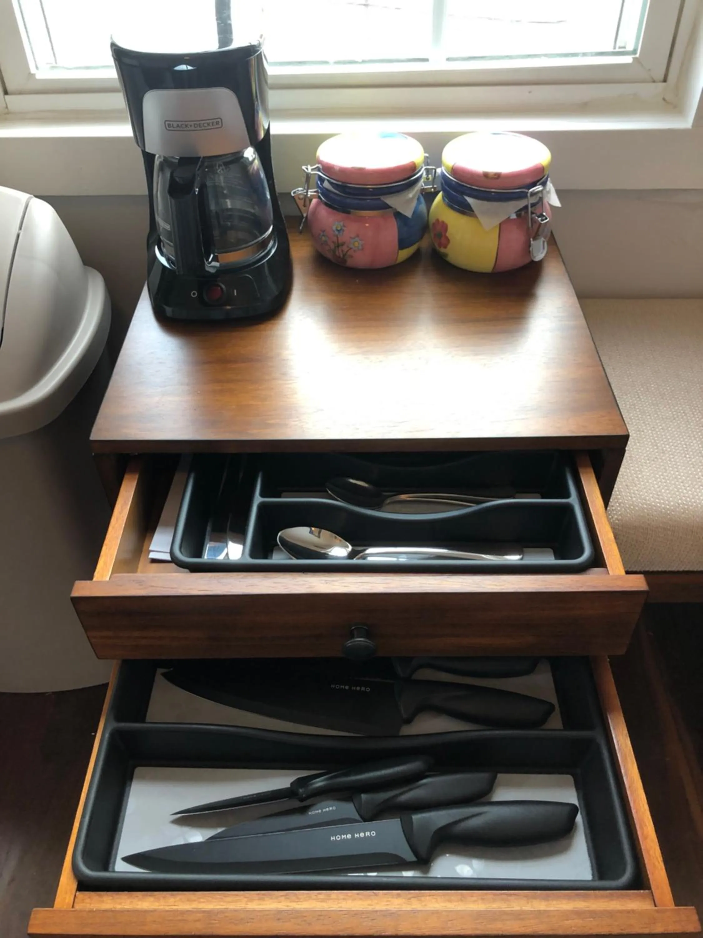 Coffee/tea facilities in Freret Apartments near Streetcar & Tulane