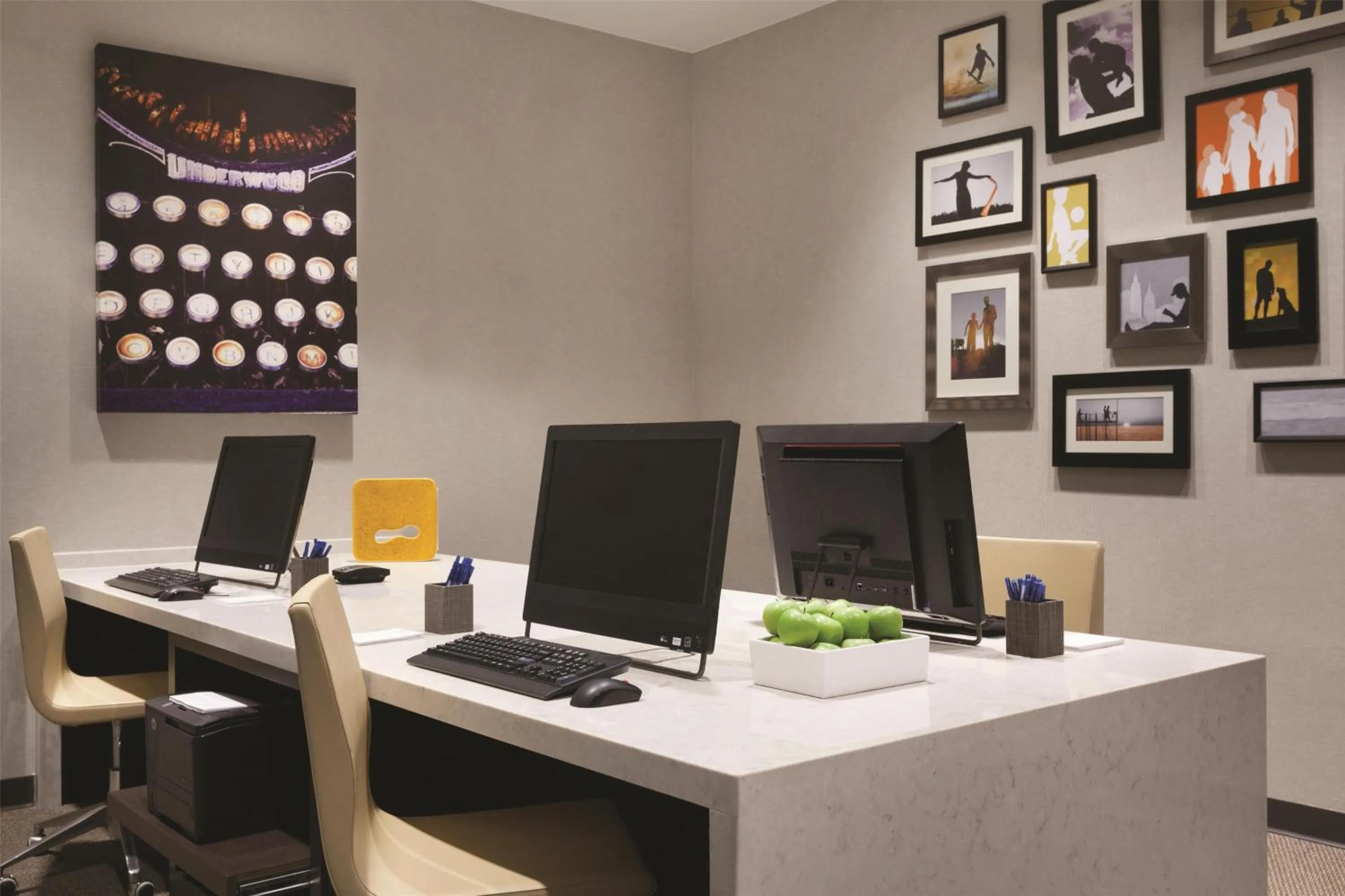 Lobby or reception in Hyatt House Emeryville