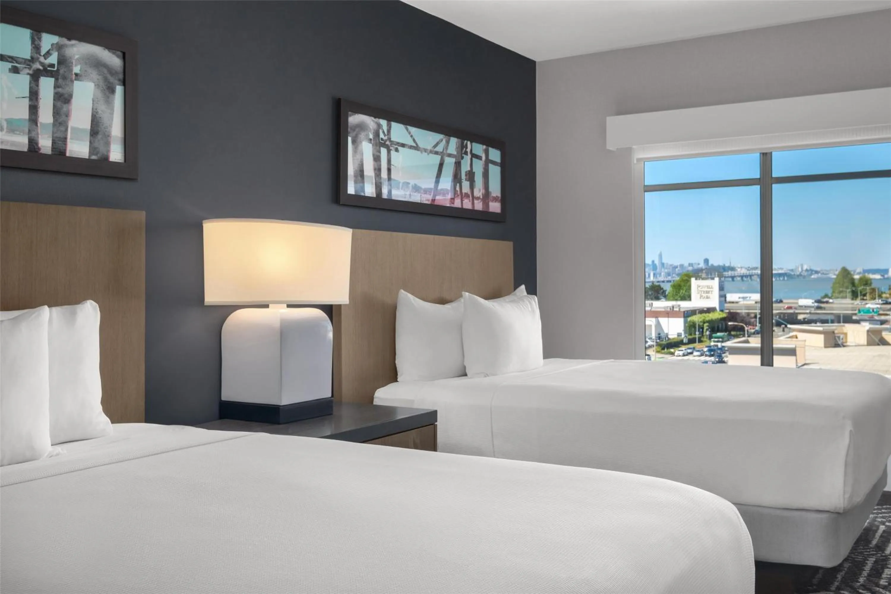 Bedroom, Bed in Hyatt House Emeryville