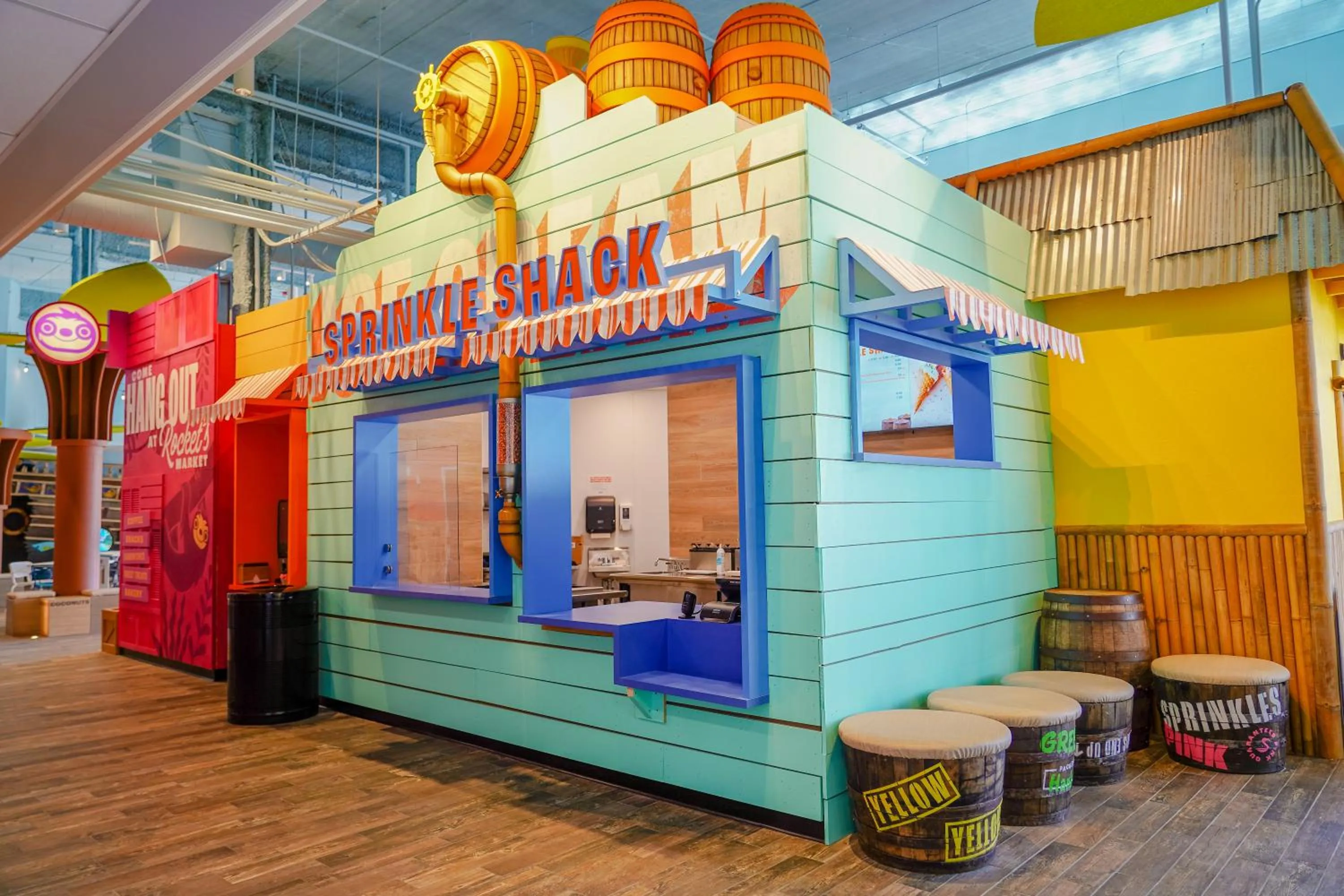 Restaurant/places to eat in Castaway Bay by Cedar Point Resorts