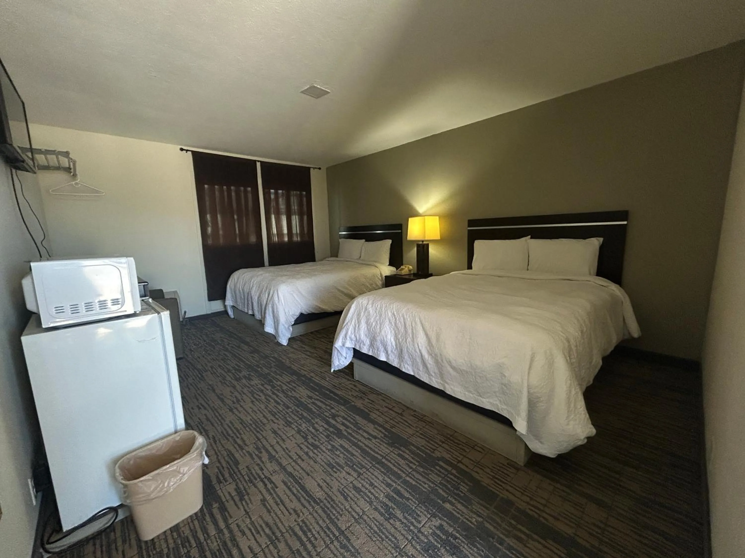 Bedroom, Bed in Gateaway Motel Broken Bow NE