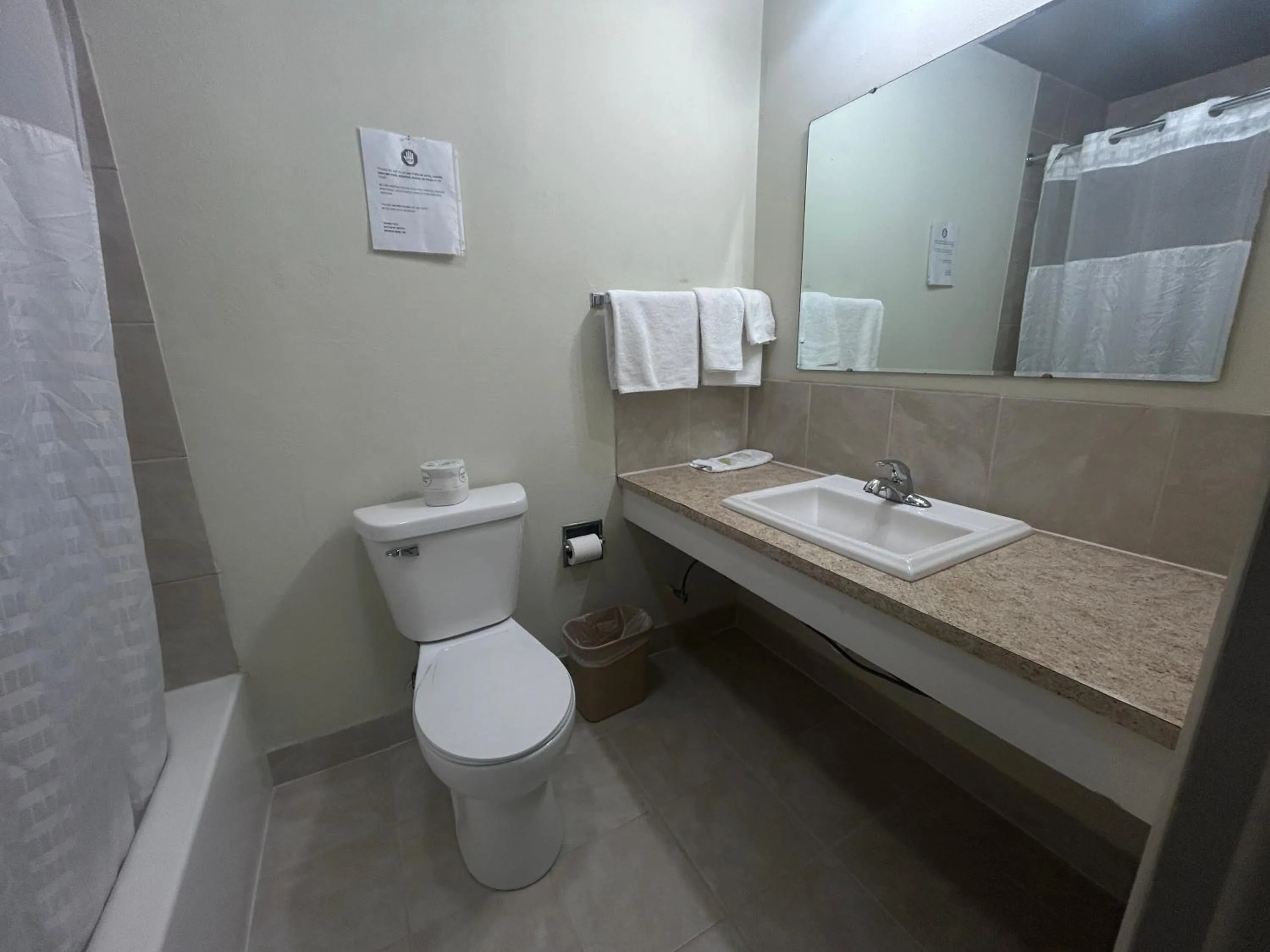 Bathroom in Gateaway Motel Broken Bow NE