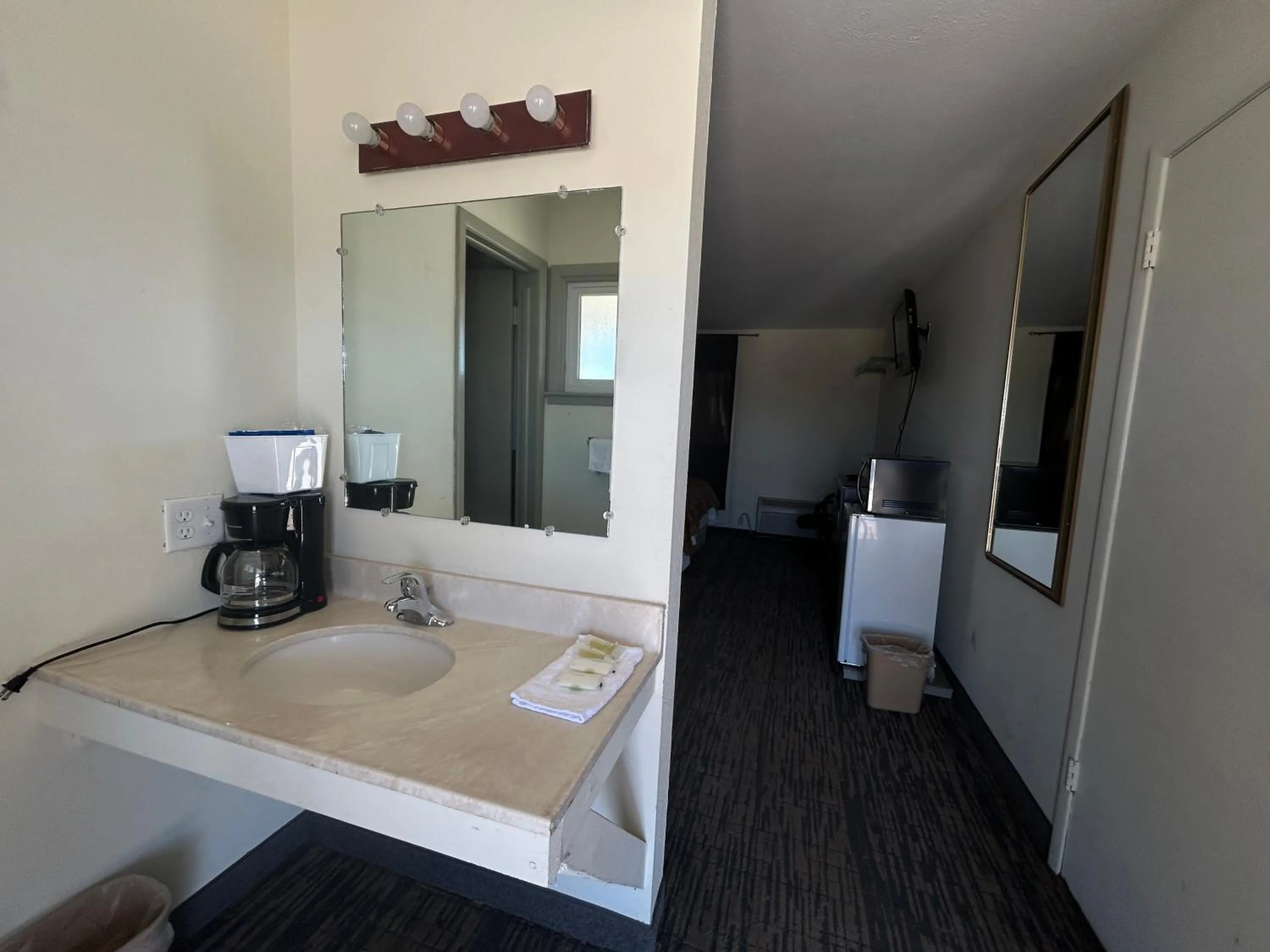 Bedroom in Gateaway Motel Broken Bow NE