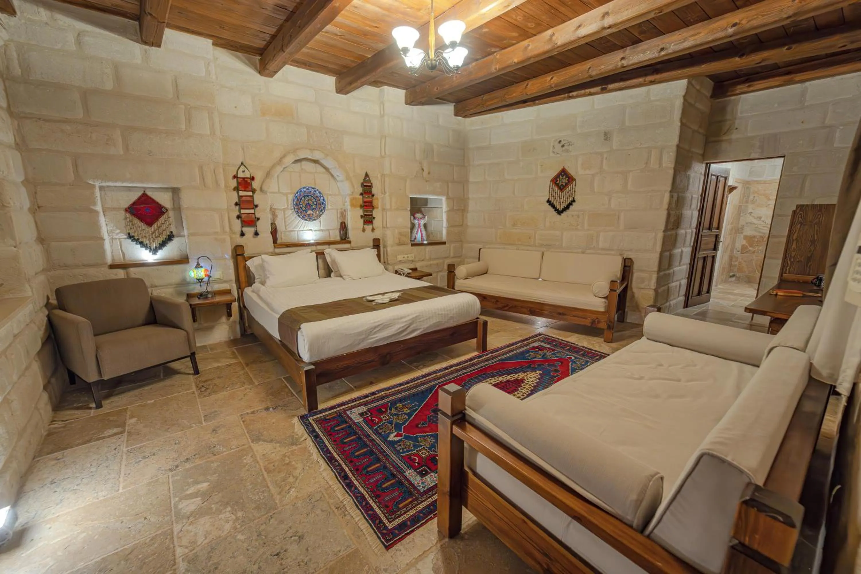 Photo of the whole room, Bed in Zara Cave Hotel