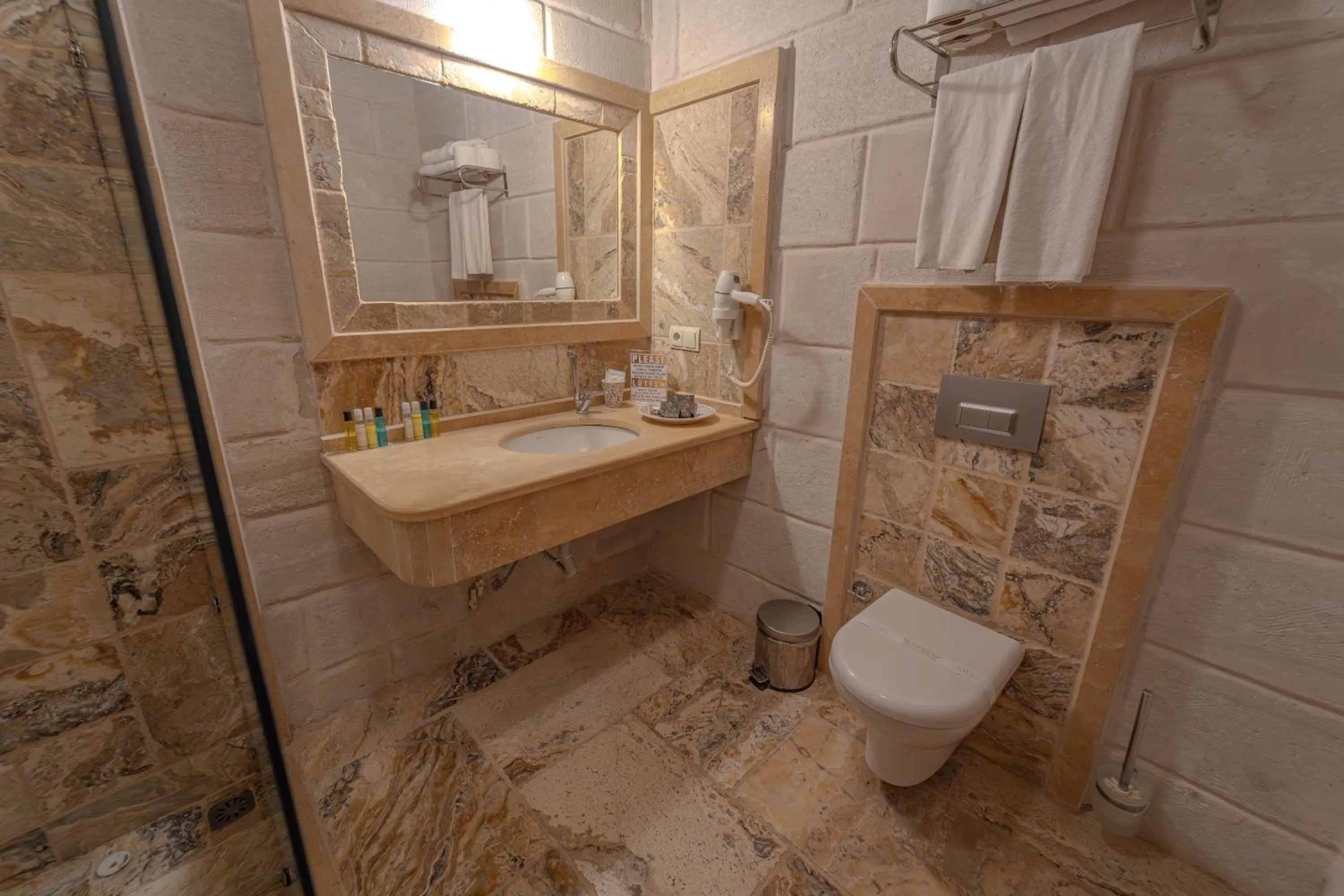 Shower in Zara Cave Hotel