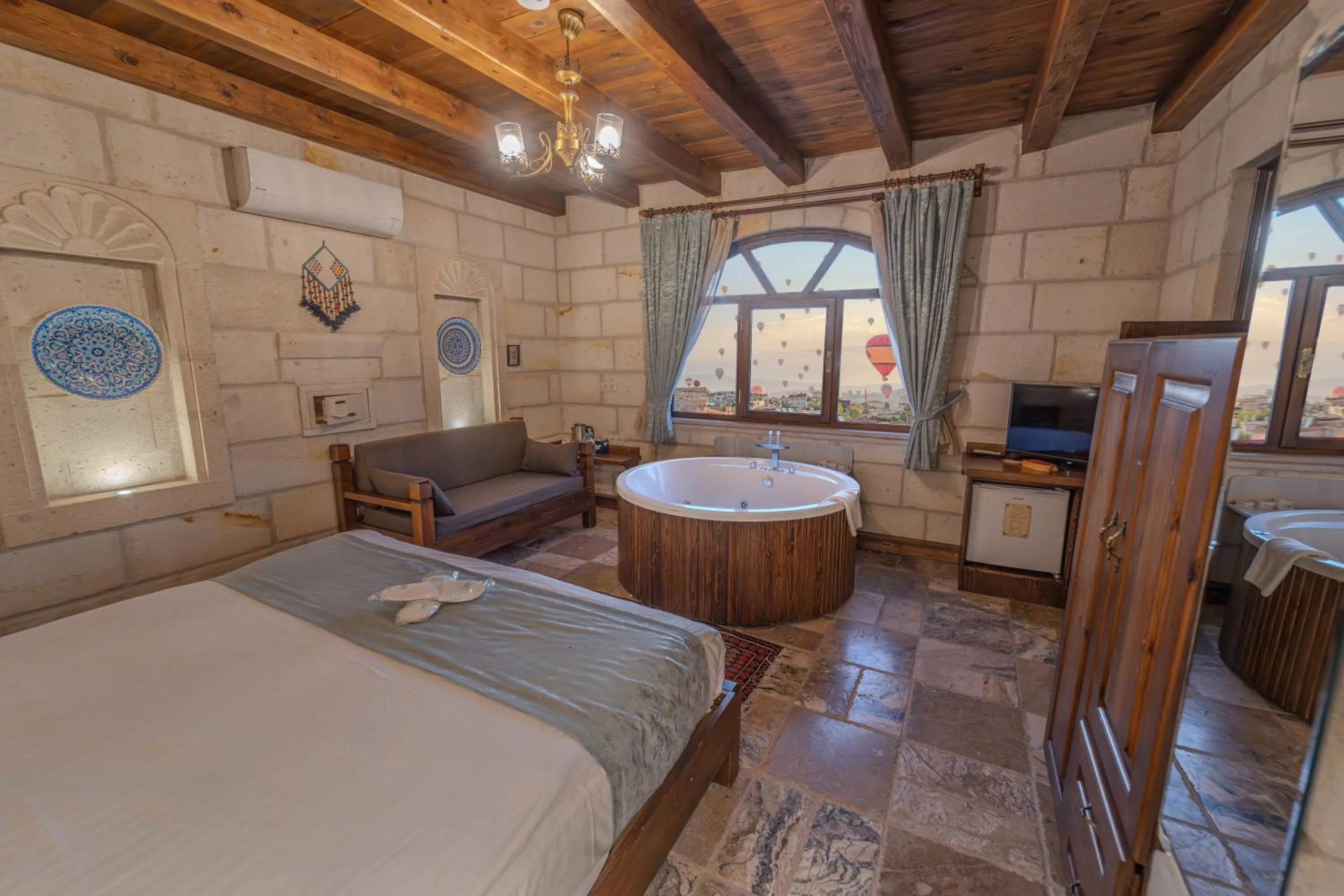 Bed in Zara Cave Hotel