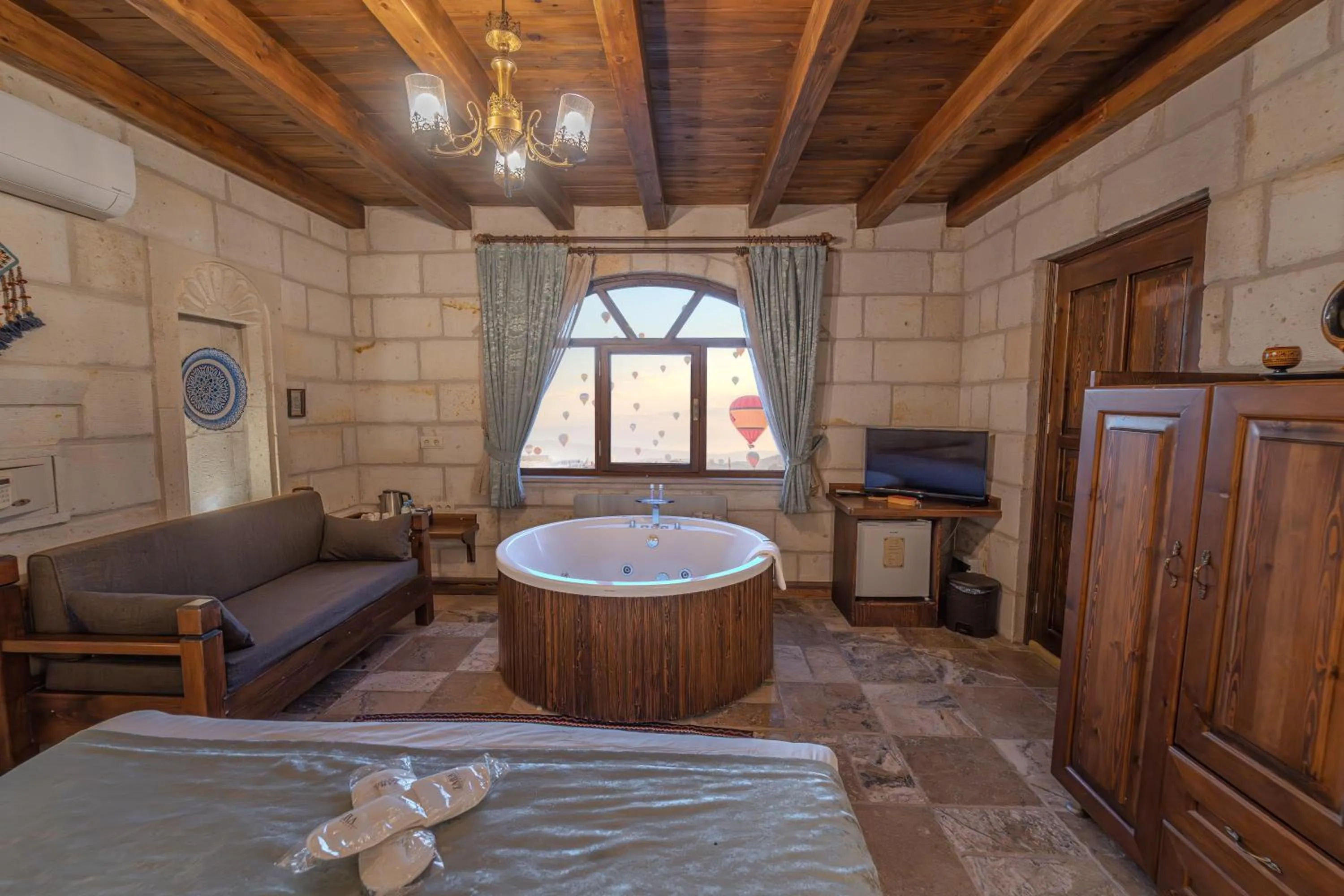 Bed in Zara Cave Hotel