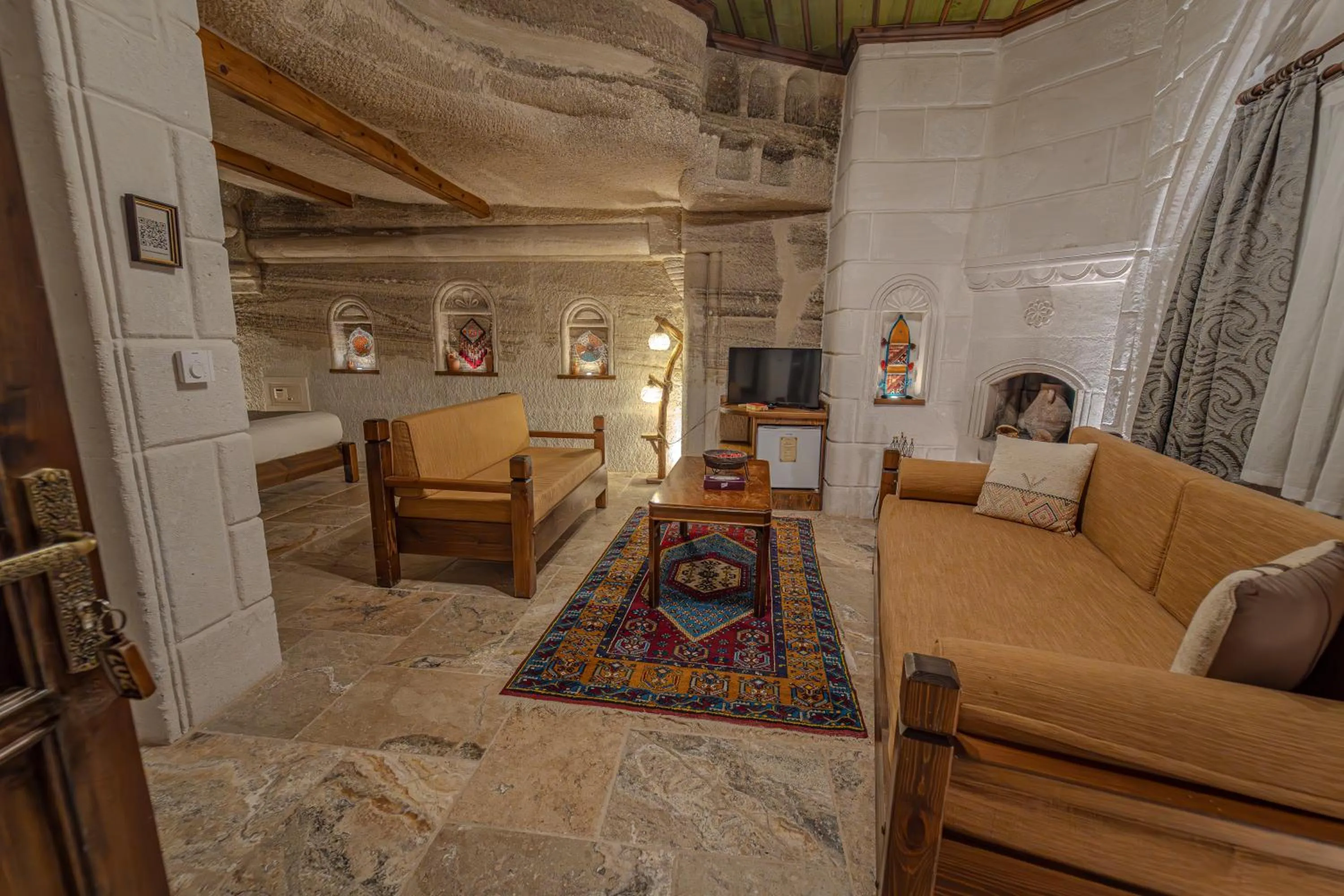 Living room in Zara Cave Hotel
