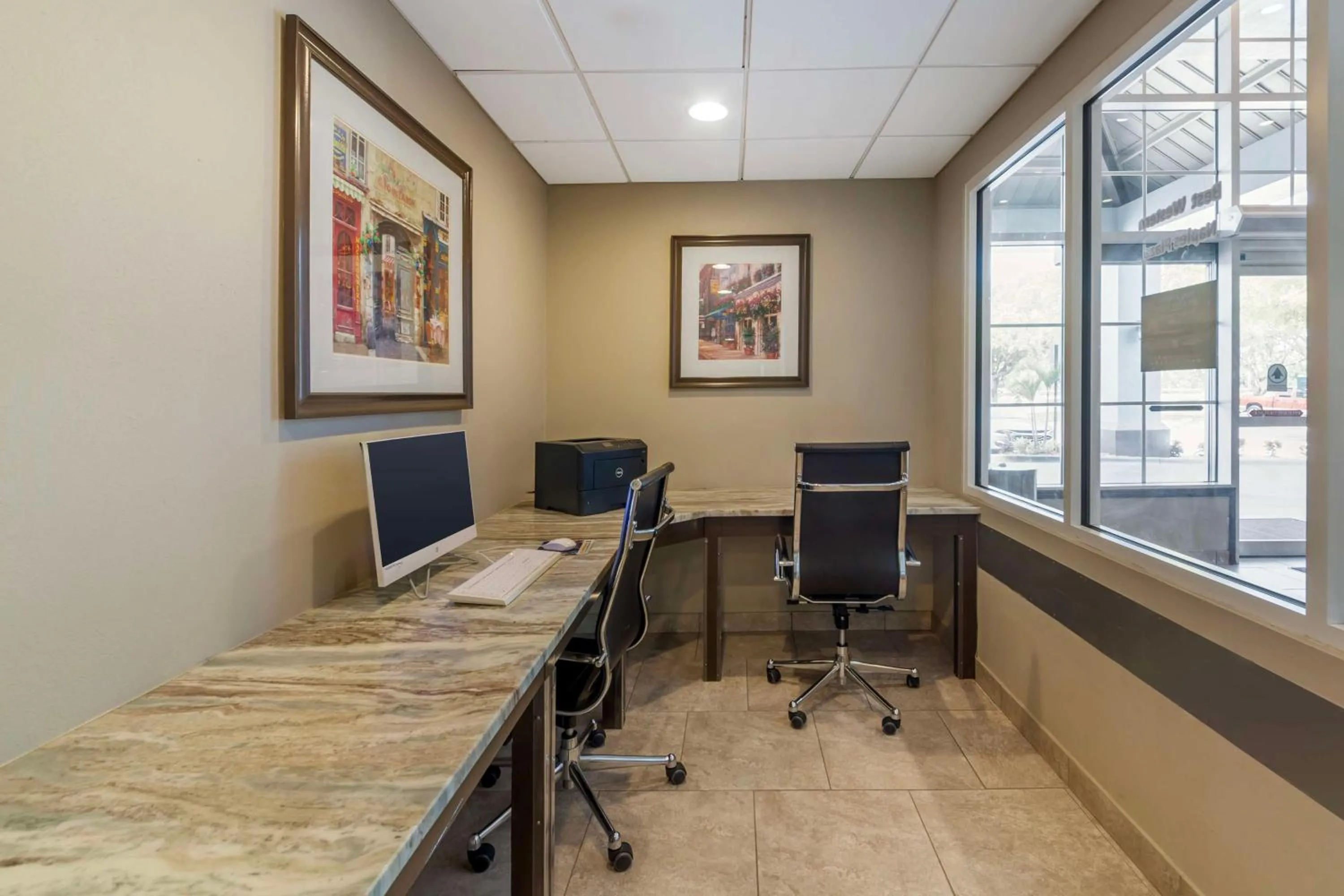 Business facilities in Best Western Naples Plaza Hotel