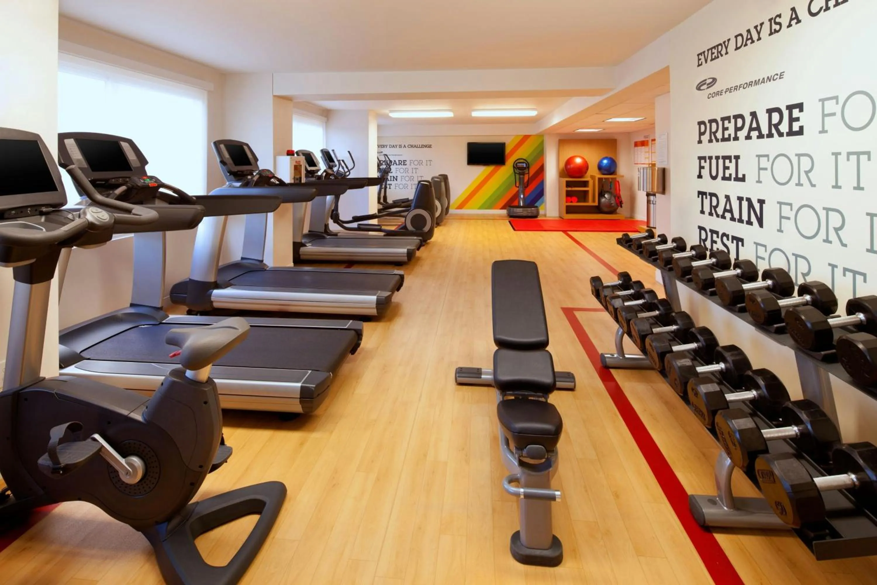 Fitness centre/facilities in Sheraton Fairplex Suites & Conference Center