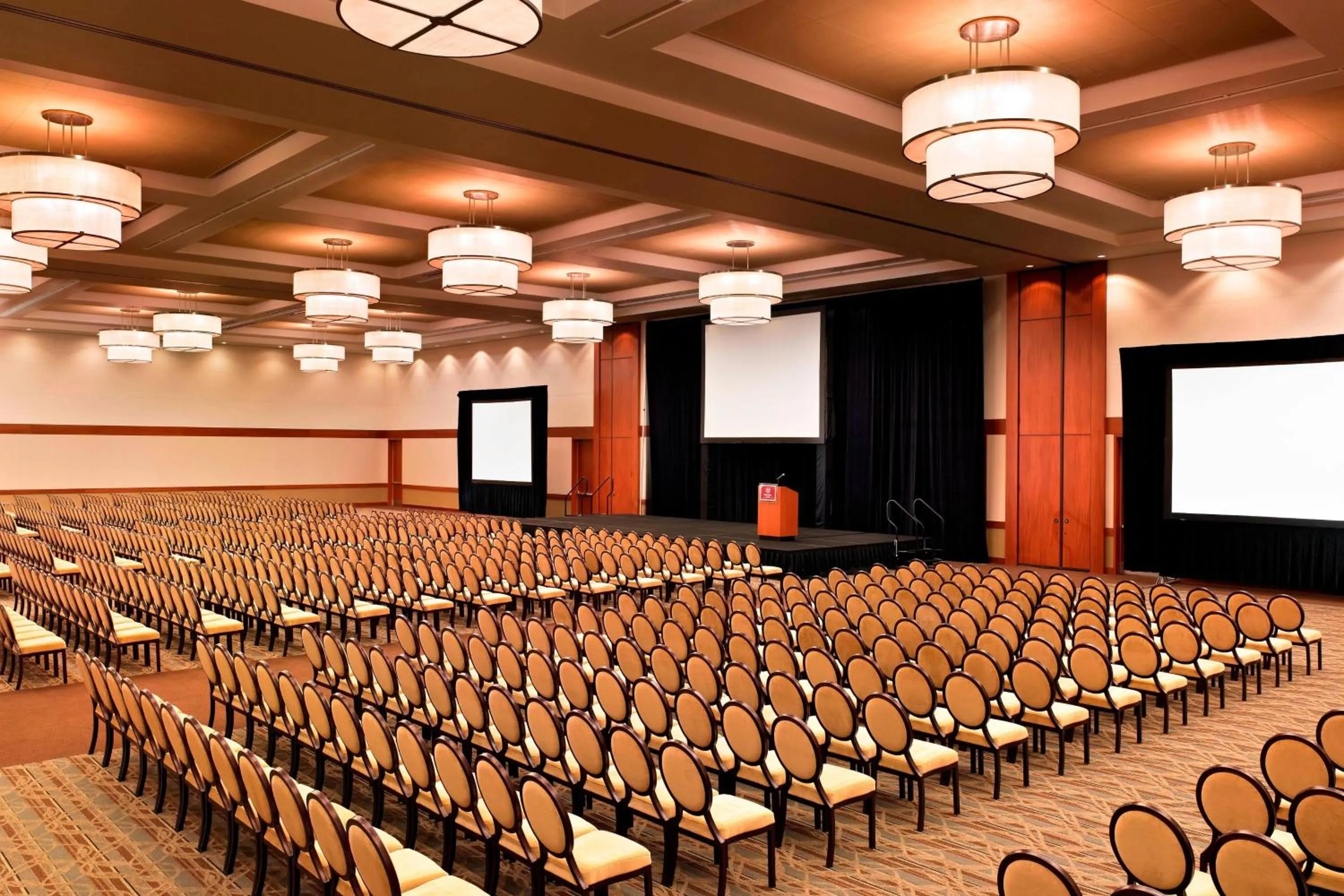 Meeting/conference room in Sheraton Fairplex Suites & Conference Center