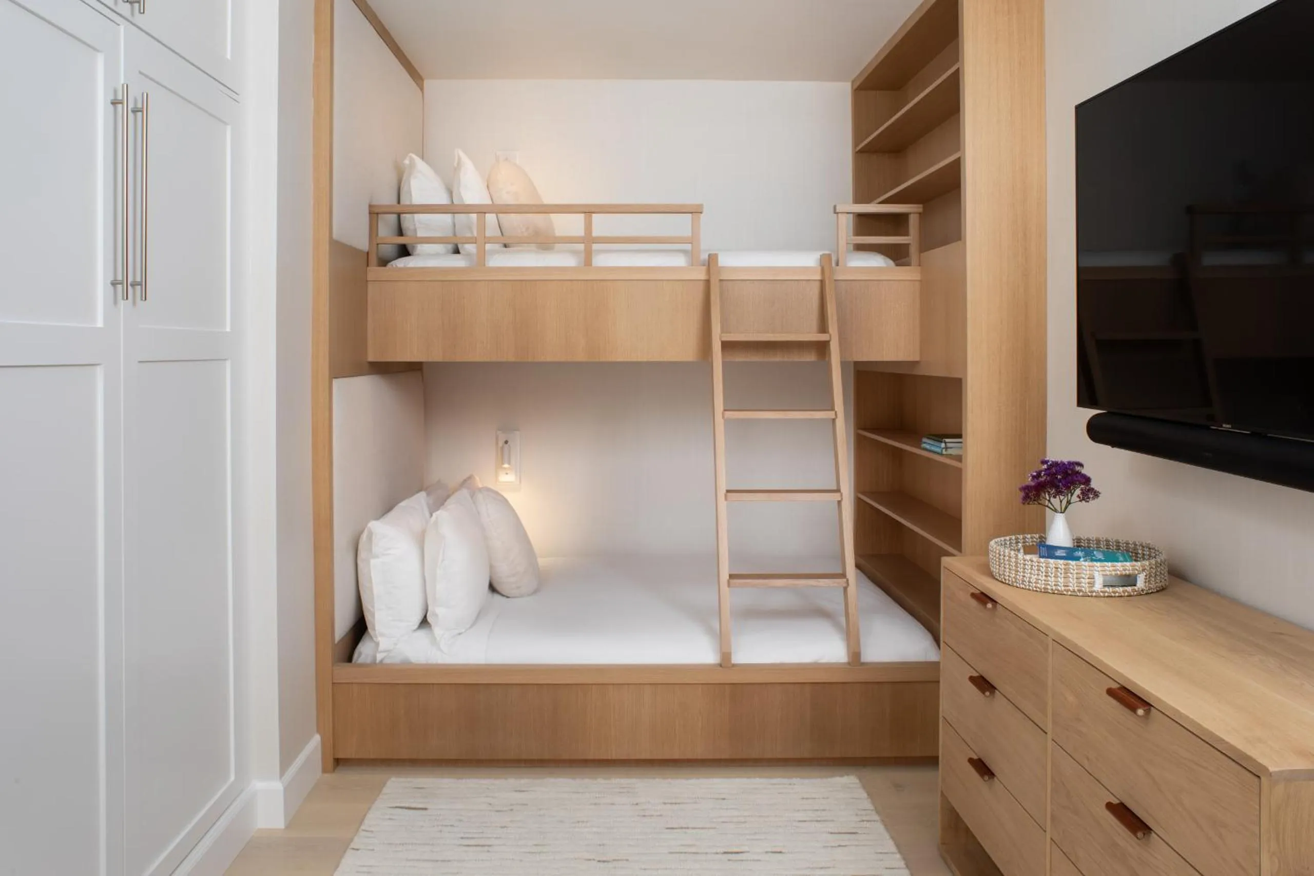 Bedroom, Bed in Montage Laguna Beach