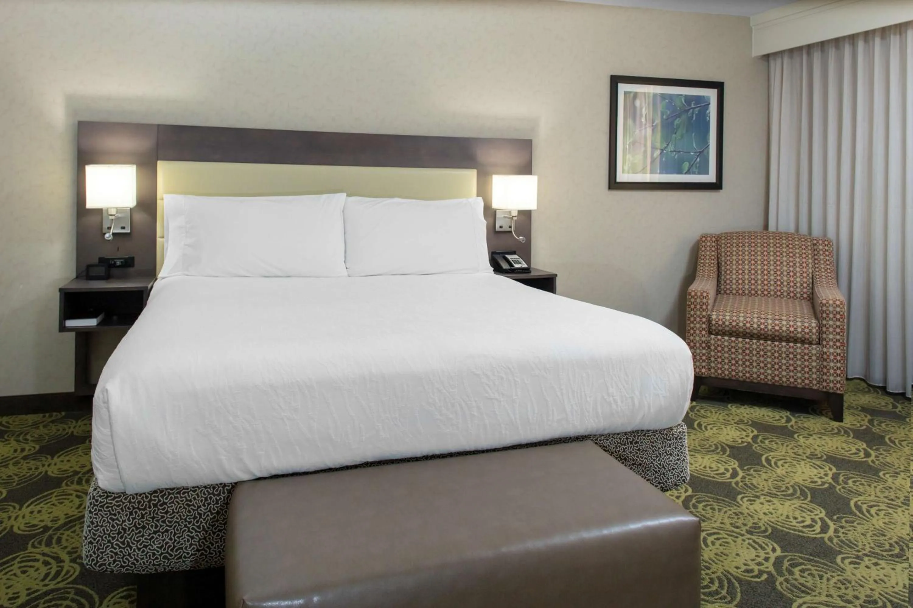 Bed in Hilton Garden Inn Reagan National Airport