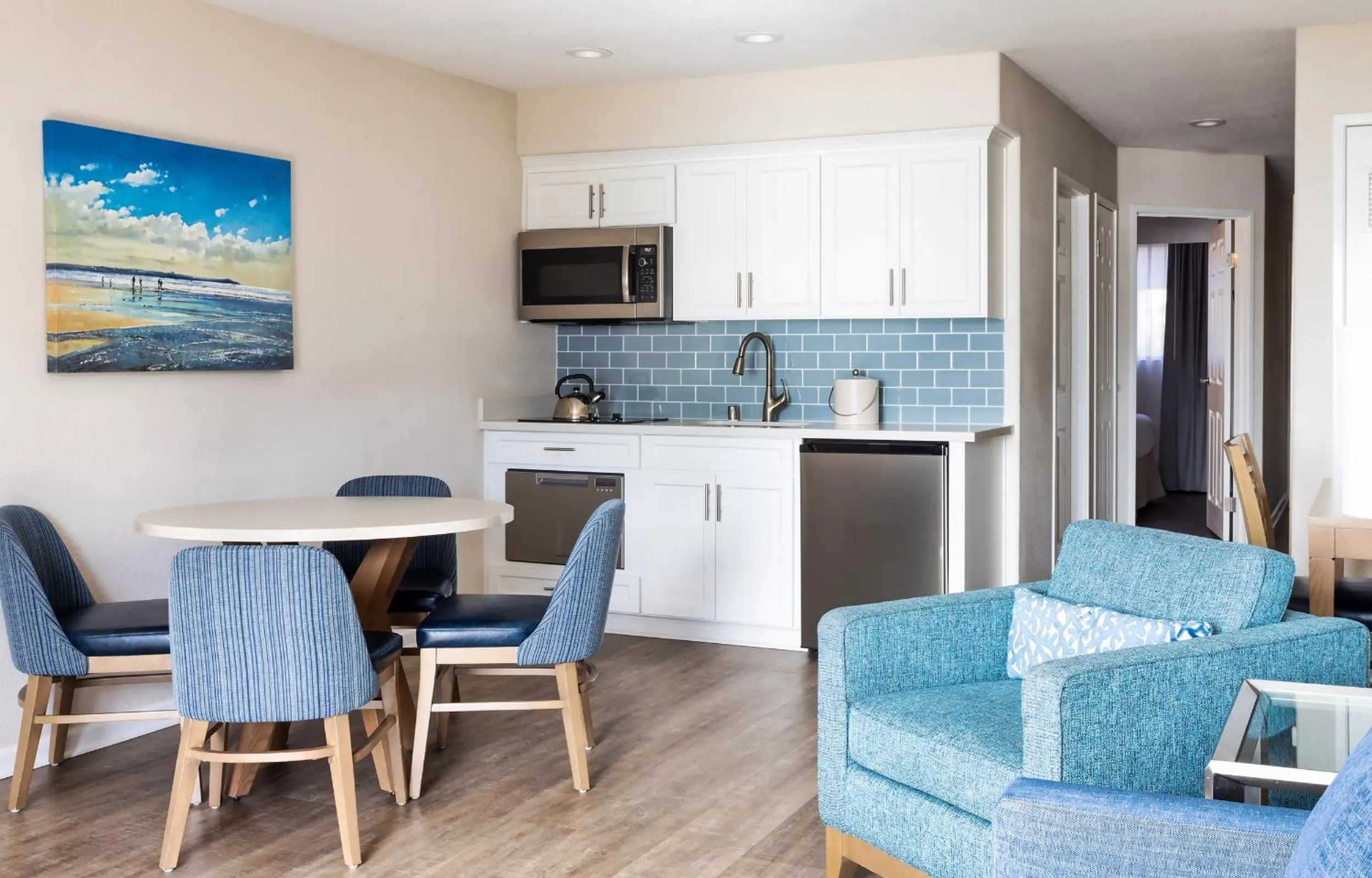 Coffee/tea facilities in Seascape Beach Resort