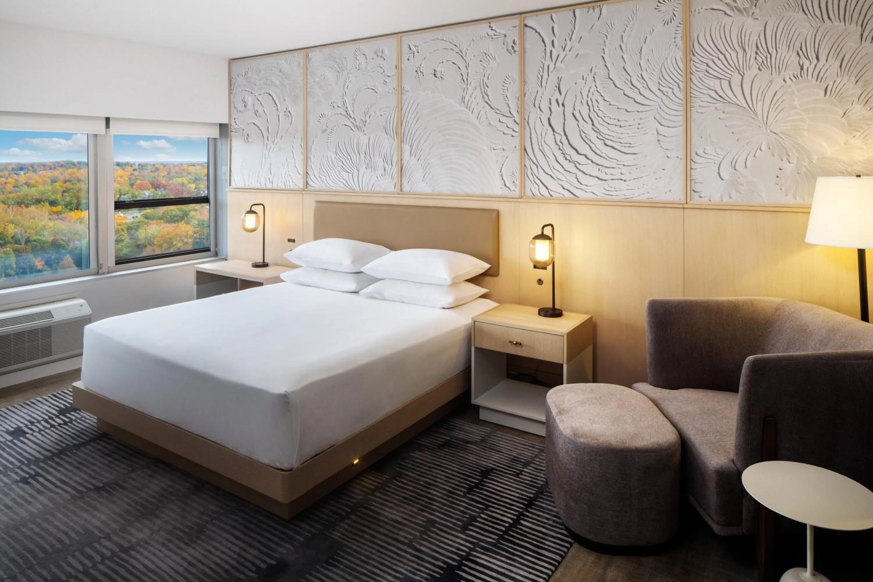 Bedroom, Bed in Hyatt Regency Morristown