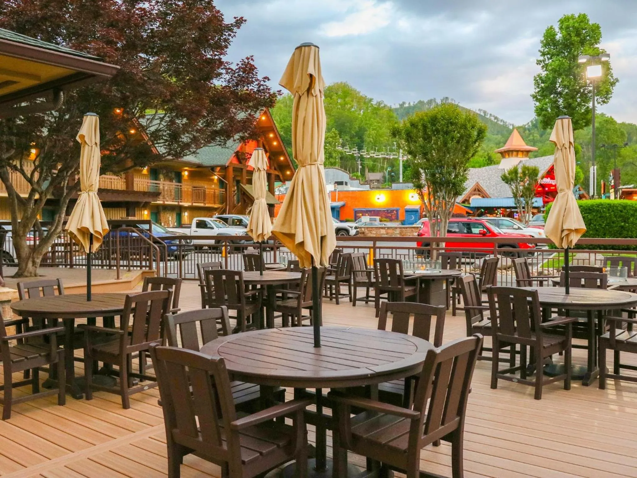 Patio in Greystone Lodge on the River