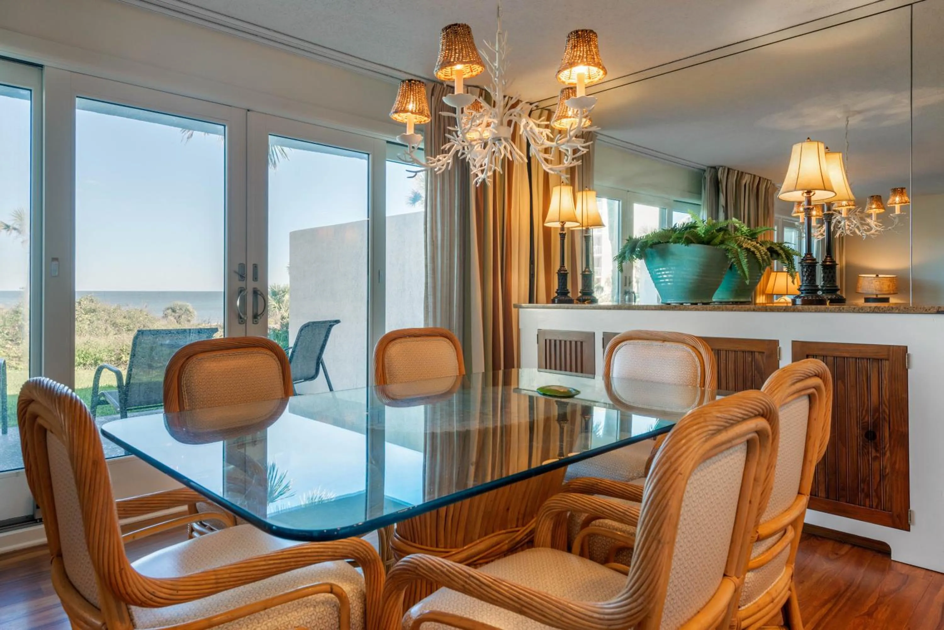 Photo of the whole room in Villas Of Amelia Island