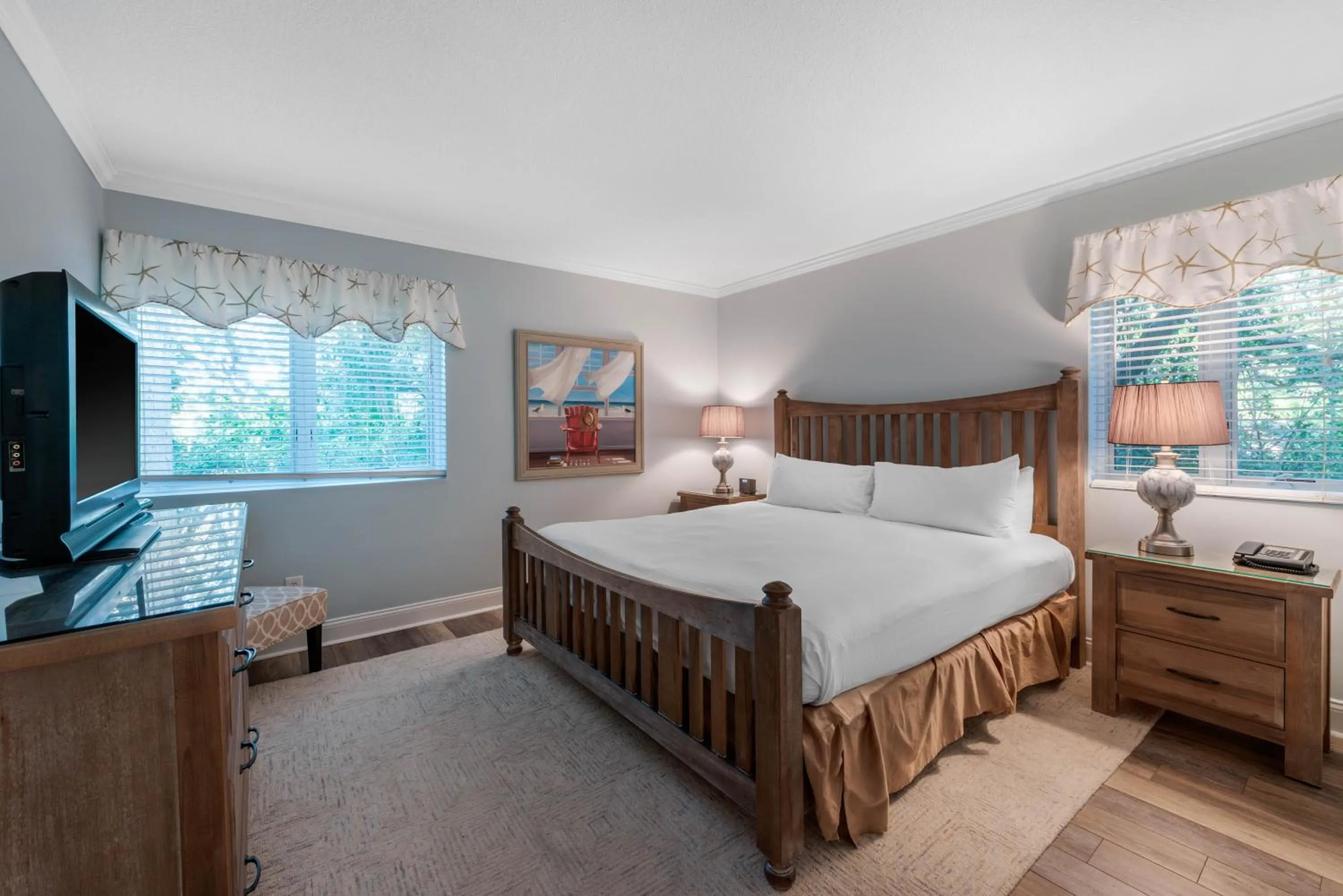 Photo of the whole room, Bed in Villas Of Amelia Island