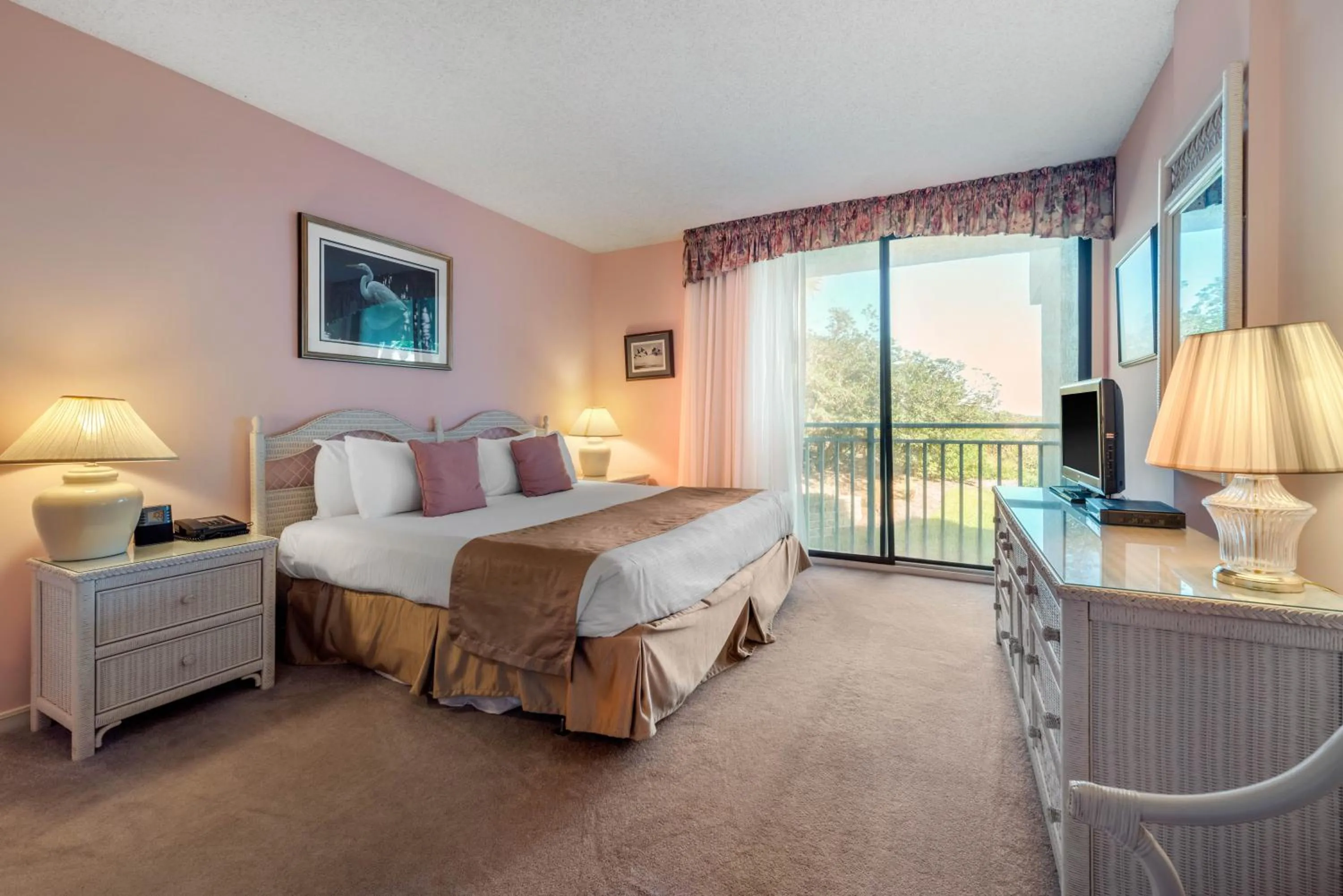 Photo of the whole room, Bed in Villas Of Amelia Island