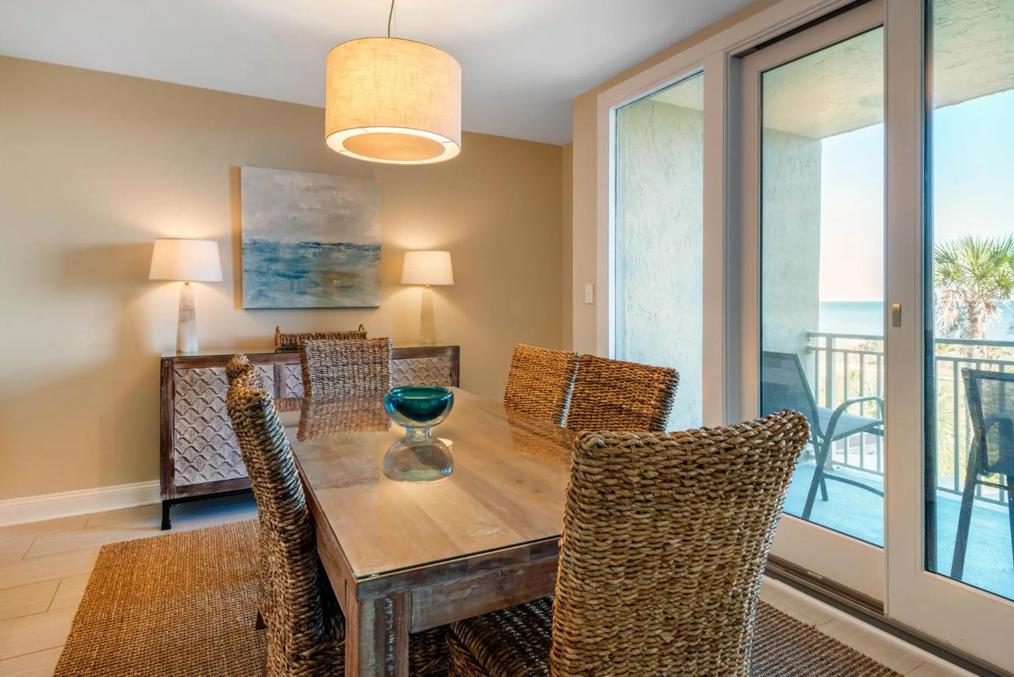 Photo of the whole room in Villas Of Amelia Island