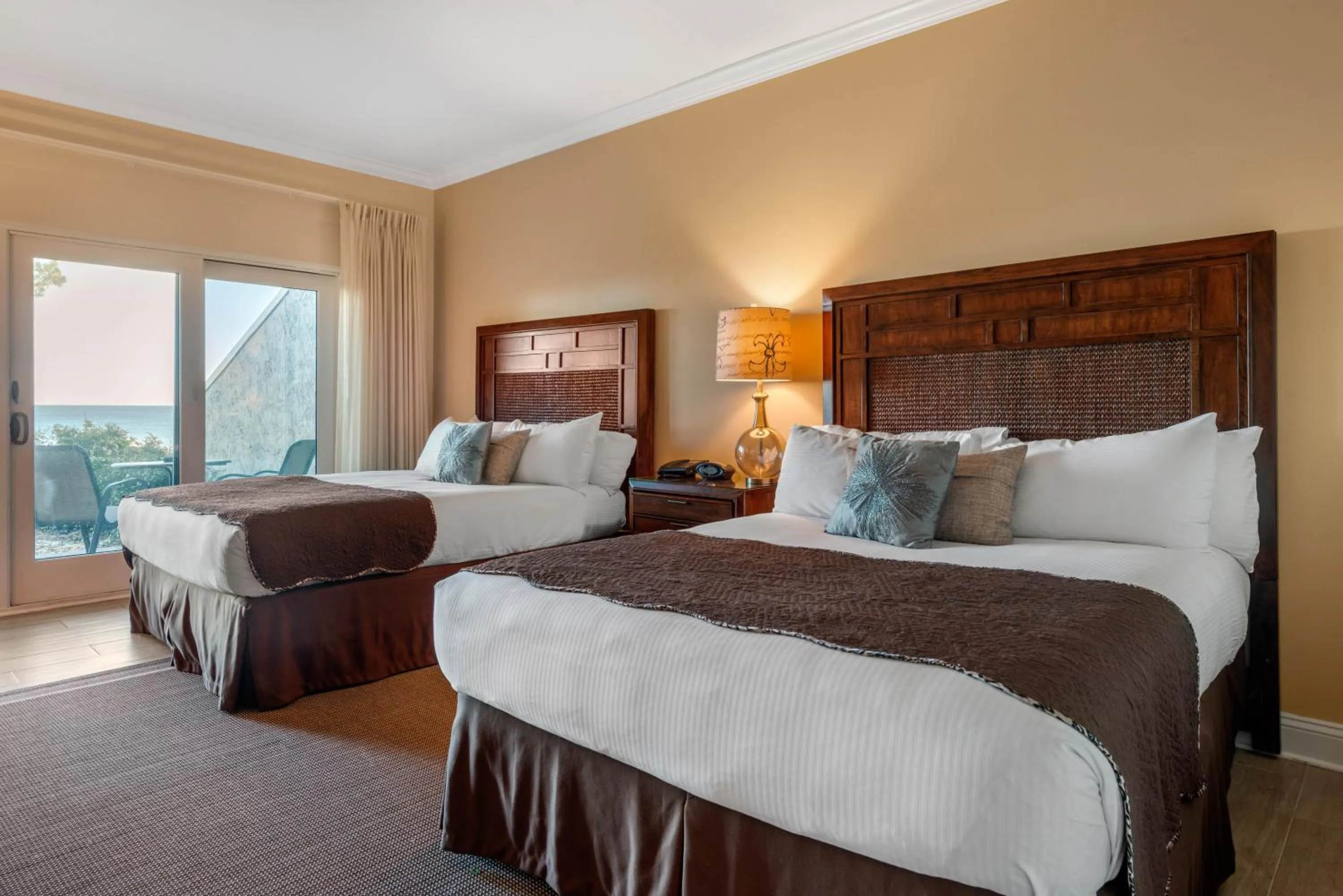 Photo of the whole room, Bed in Villas Of Amelia Island