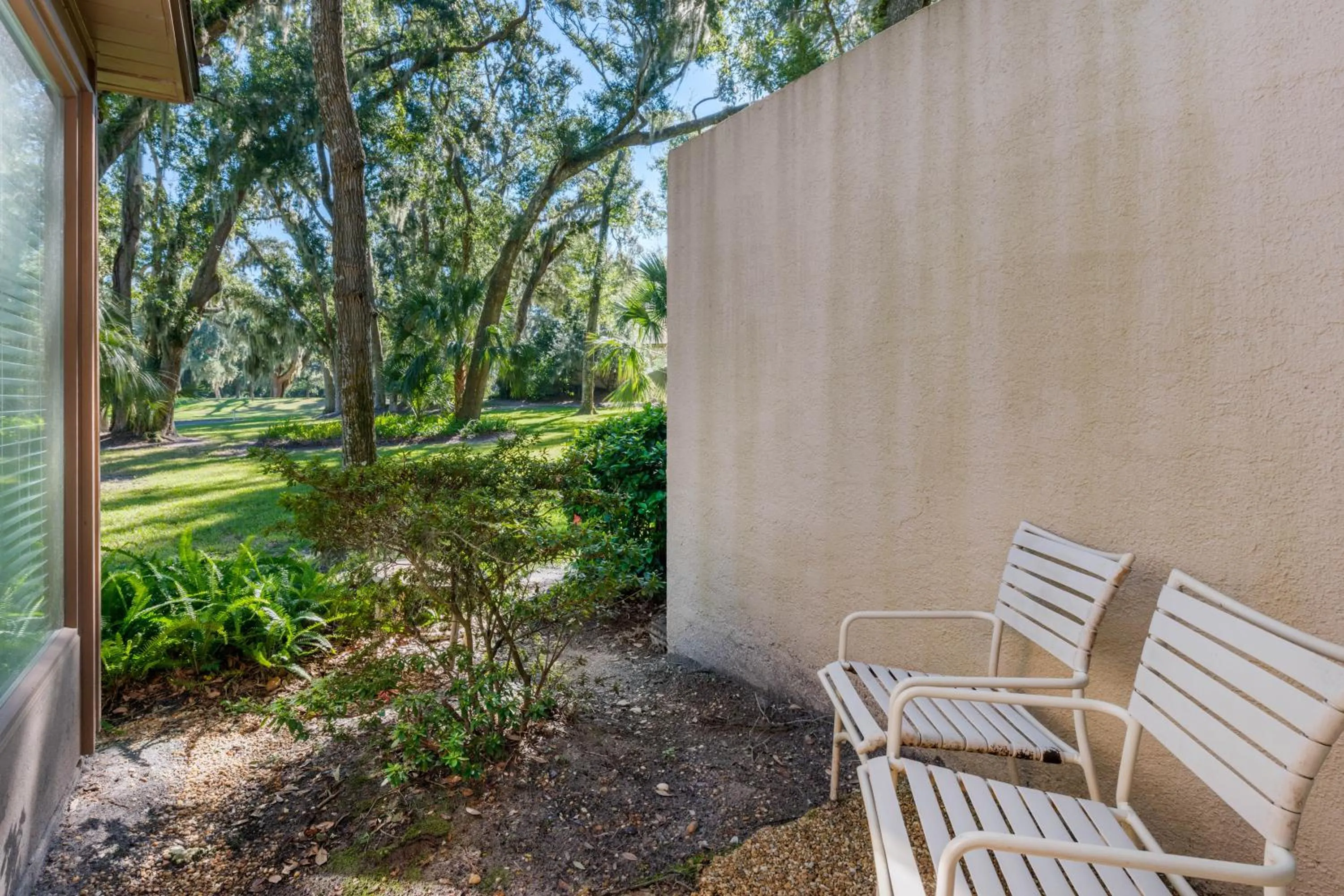 Photo of the whole room in Villas Of Amelia Island
