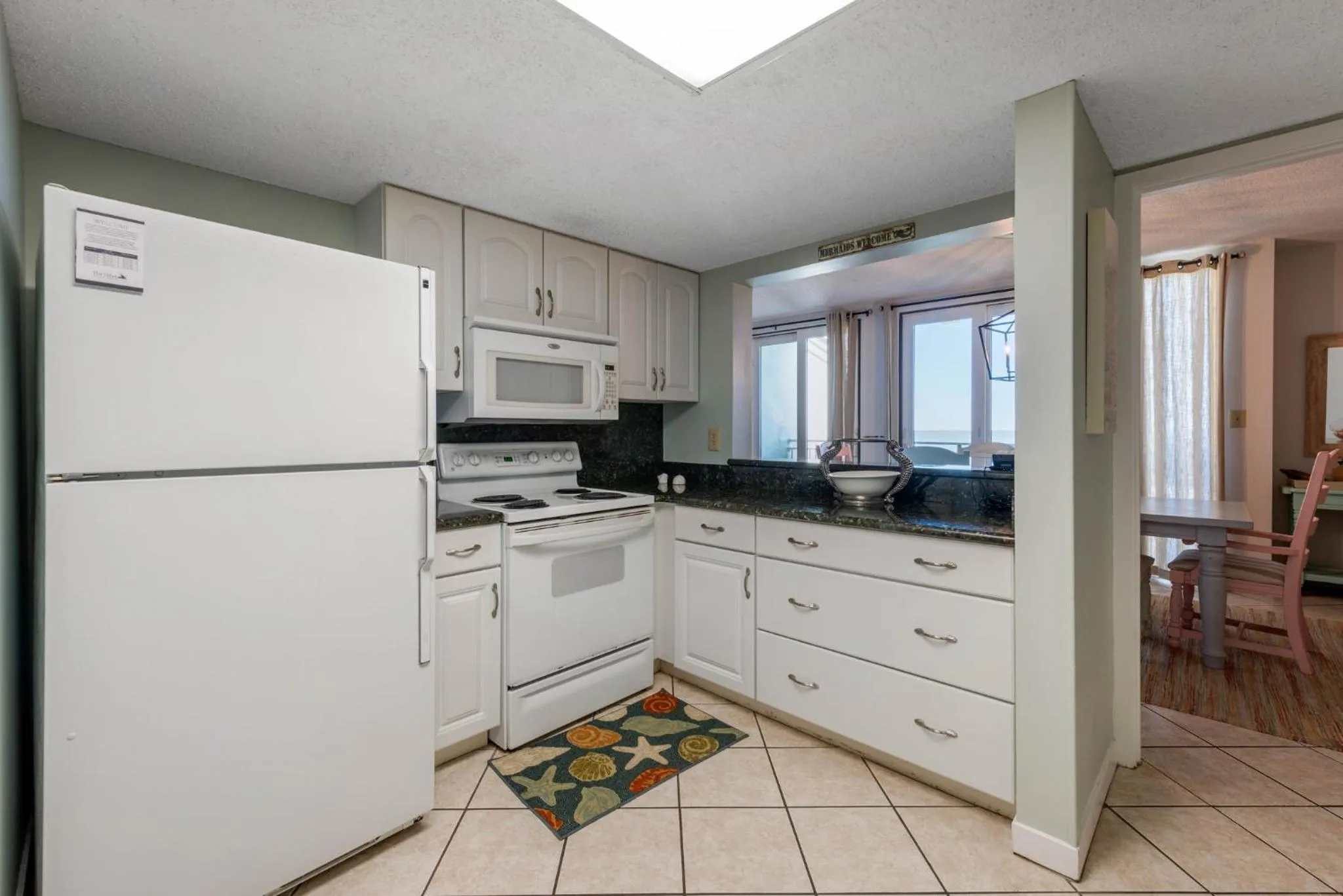 Photo of the whole room in Villas Of Amelia Island