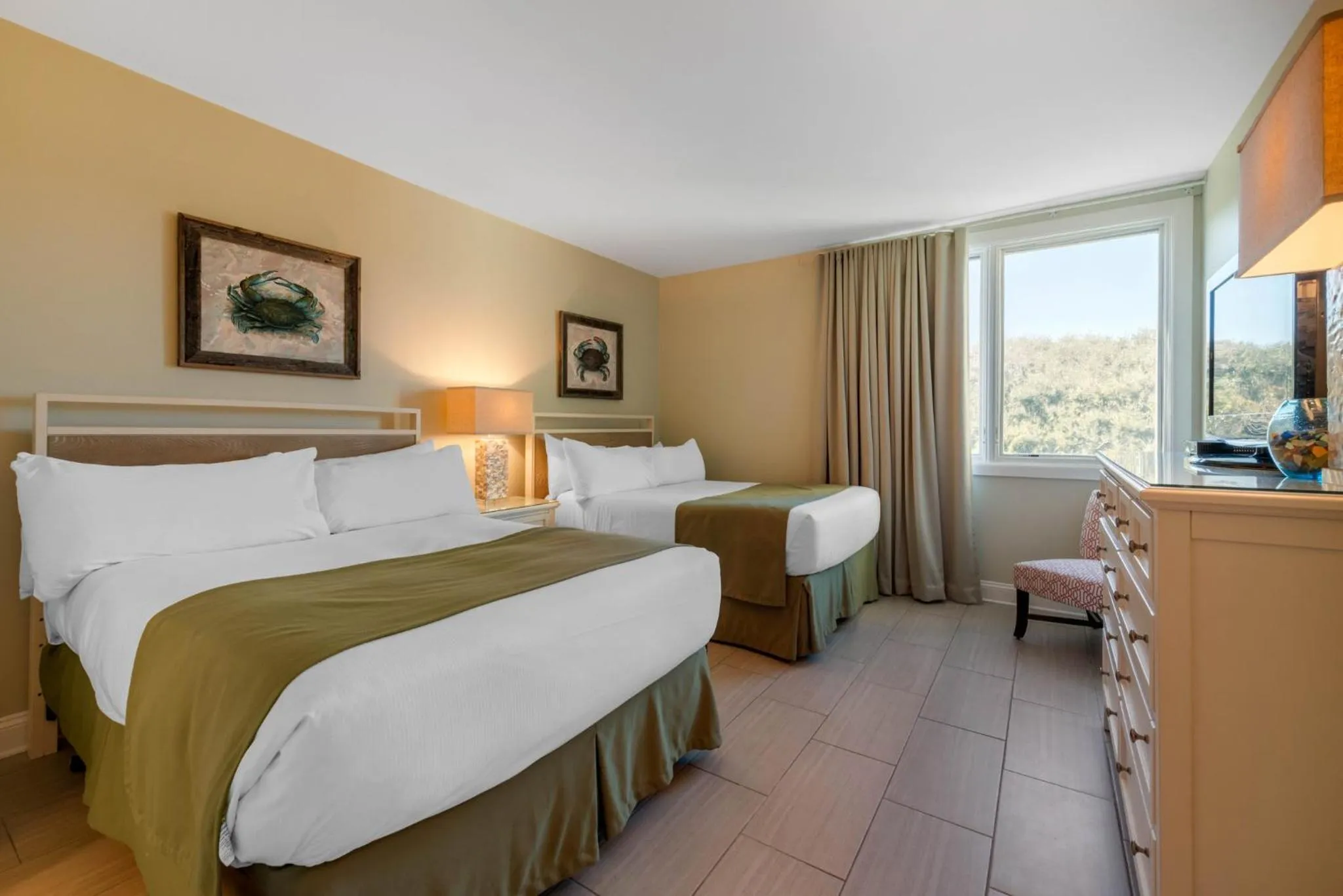 Photo of the whole room, Bed in Villas Of Amelia Island