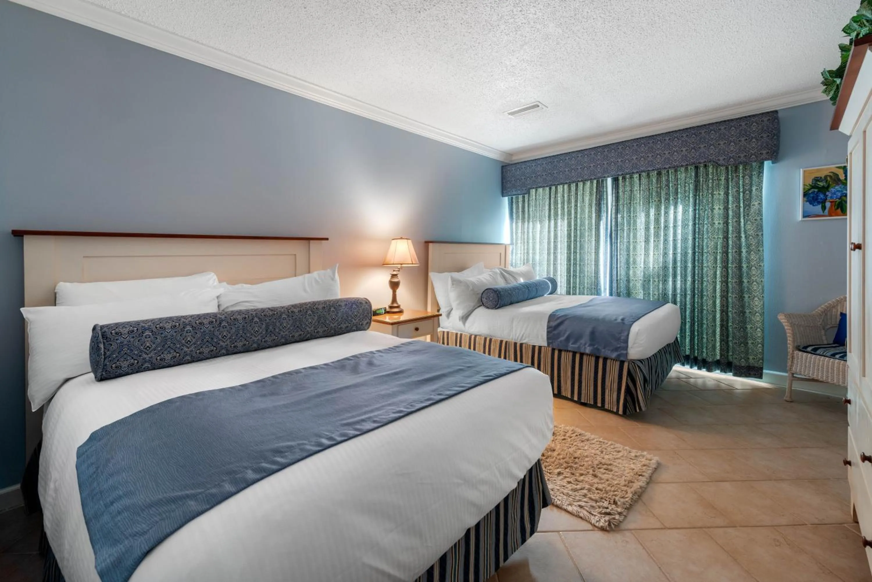 Photo of the whole room, Bed in Villas Of Amelia Island