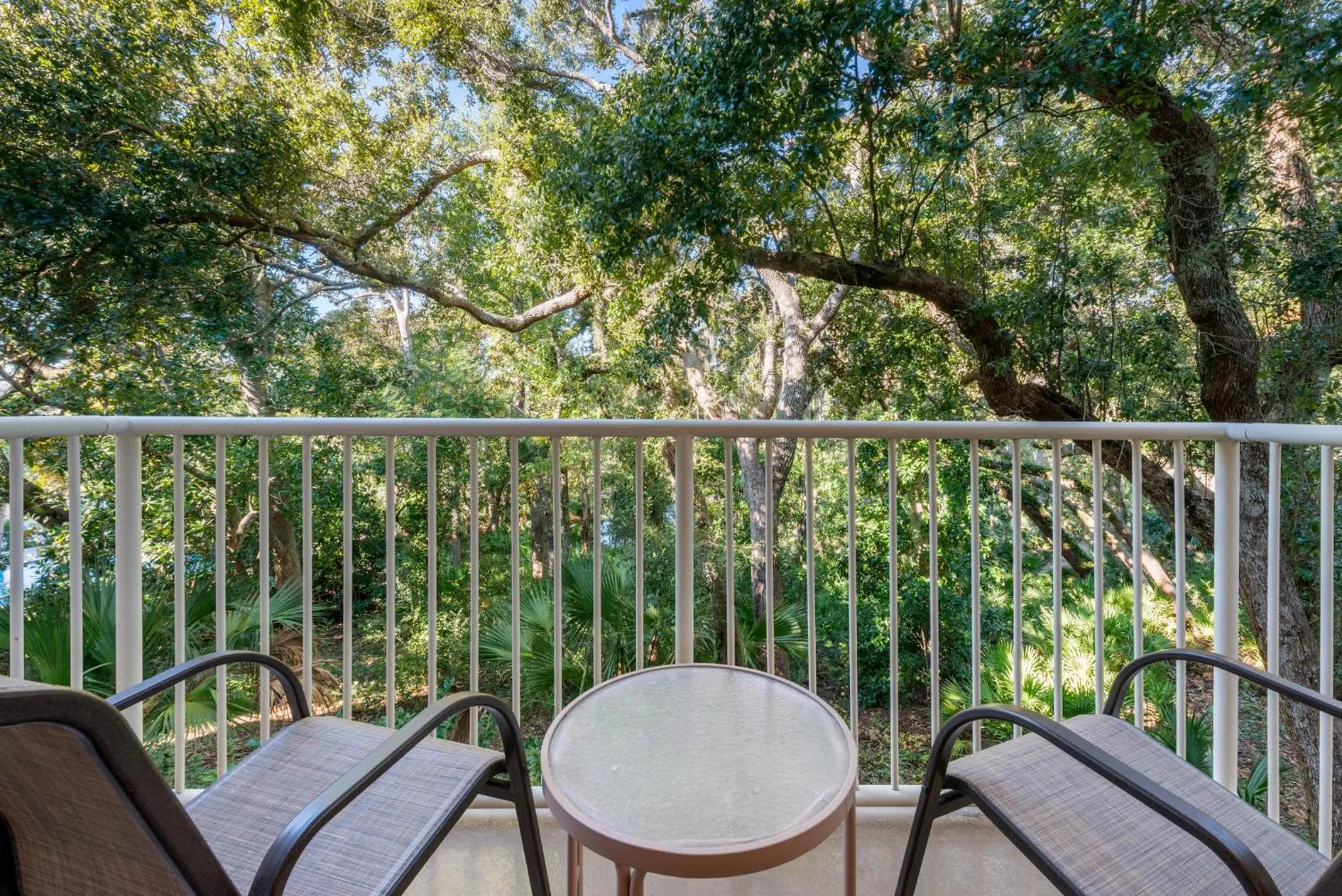 Photo of the whole room in Villas Of Amelia Island