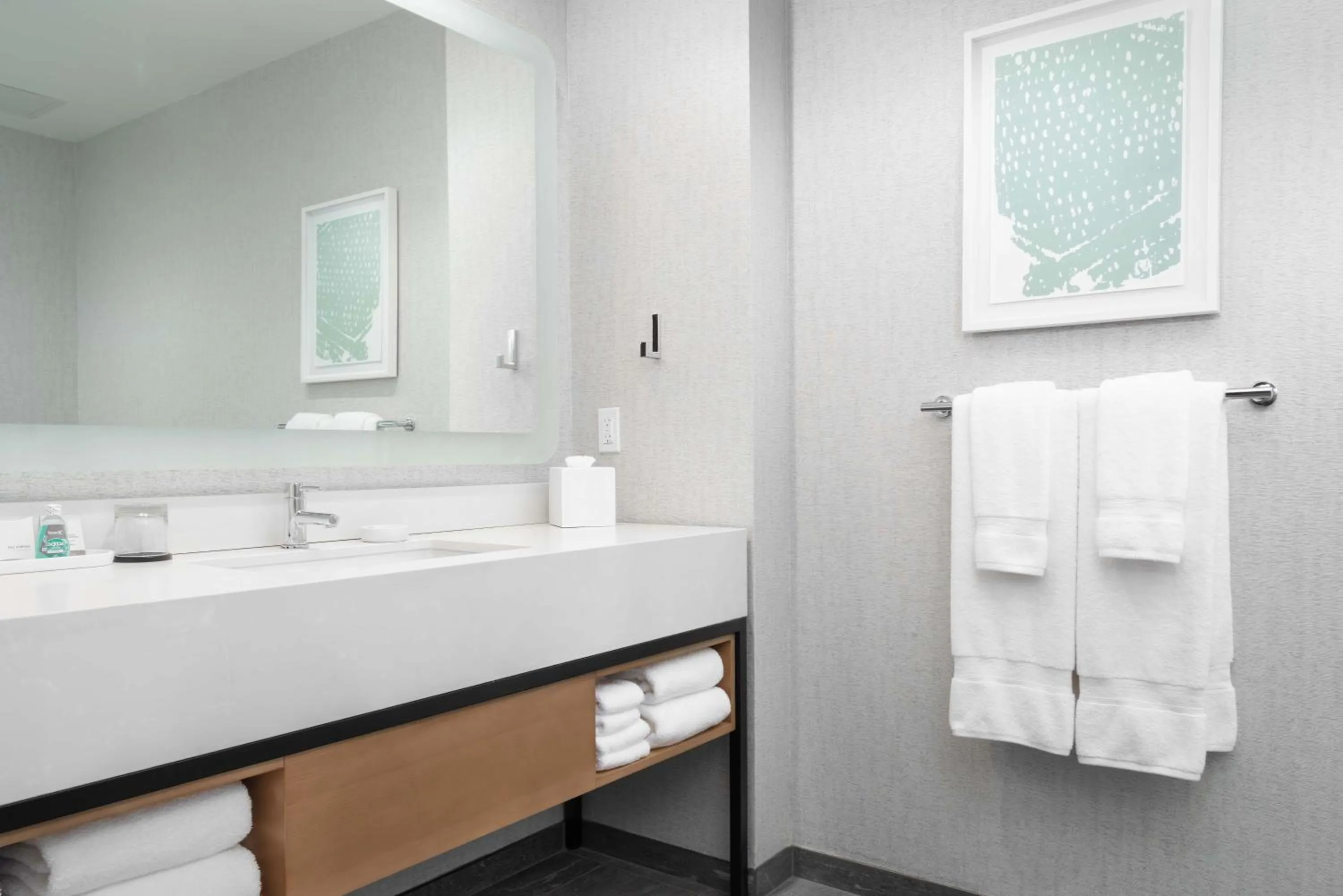 Bathroom in Maui Coast Hotel