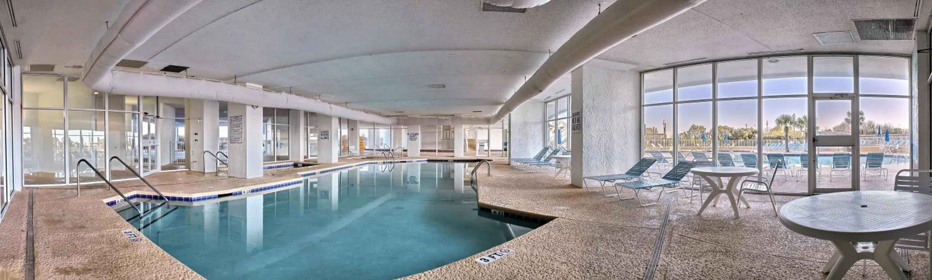 Swimming pool in Sea Watch Resort