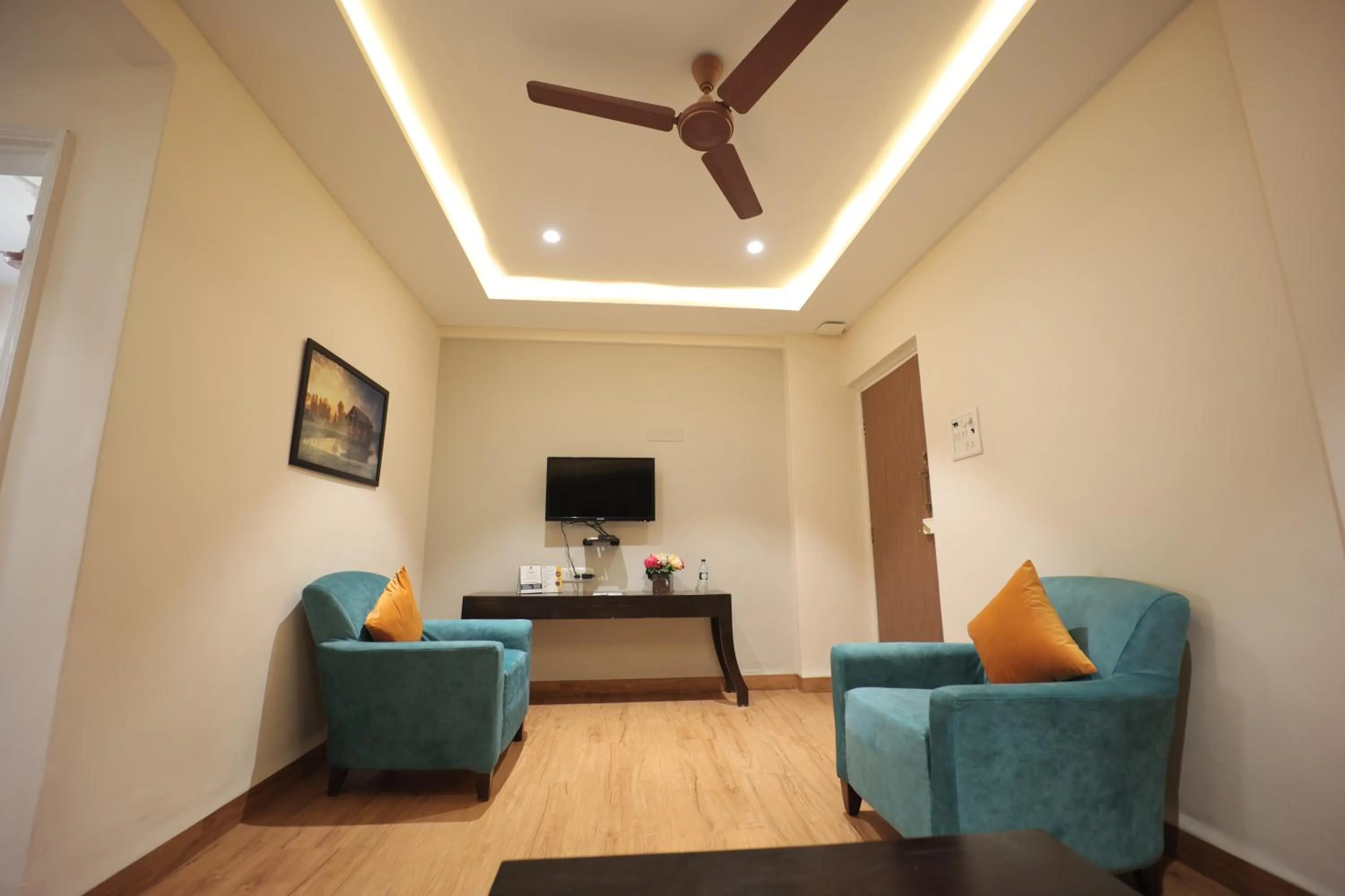 Living room in The Byke Studio Pure Veg Apartment, Thane