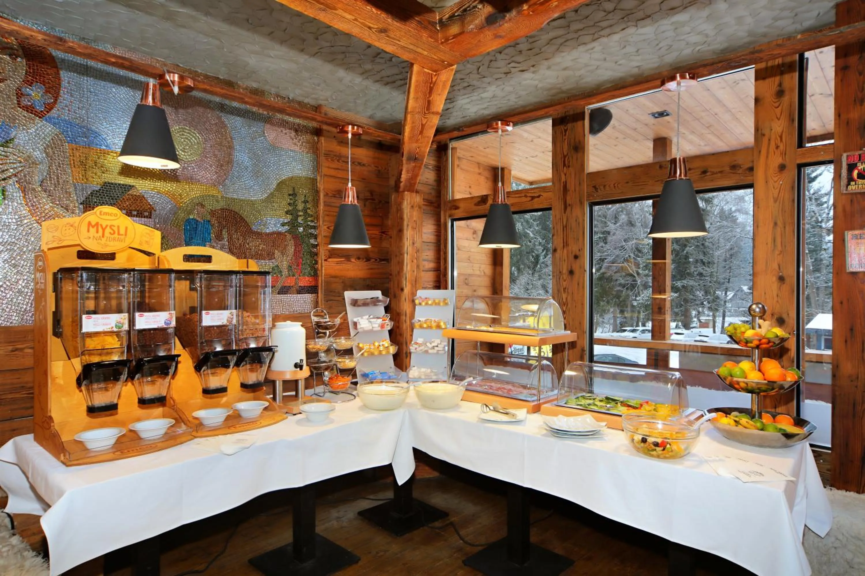 Buffet breakfast in Hotel Central 1920