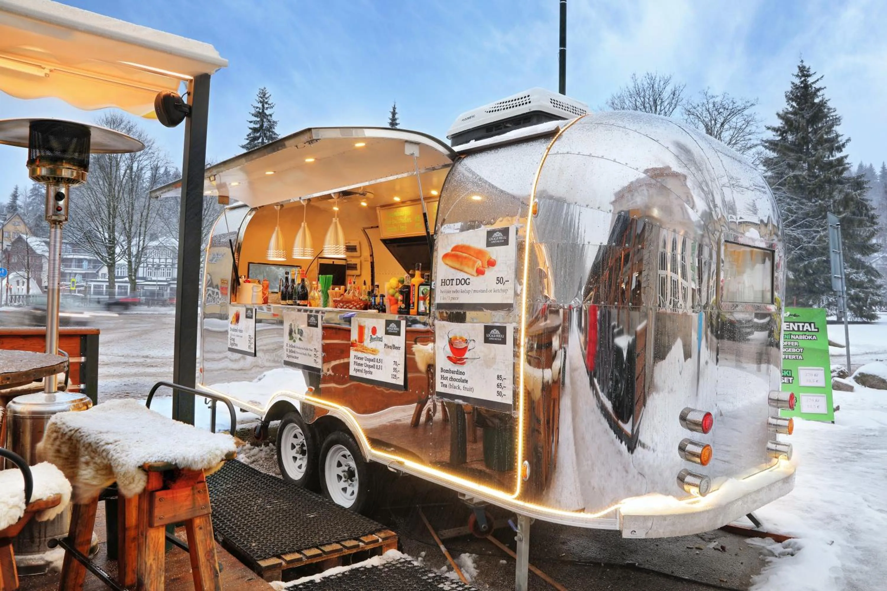 Food in Hotel Central 1920