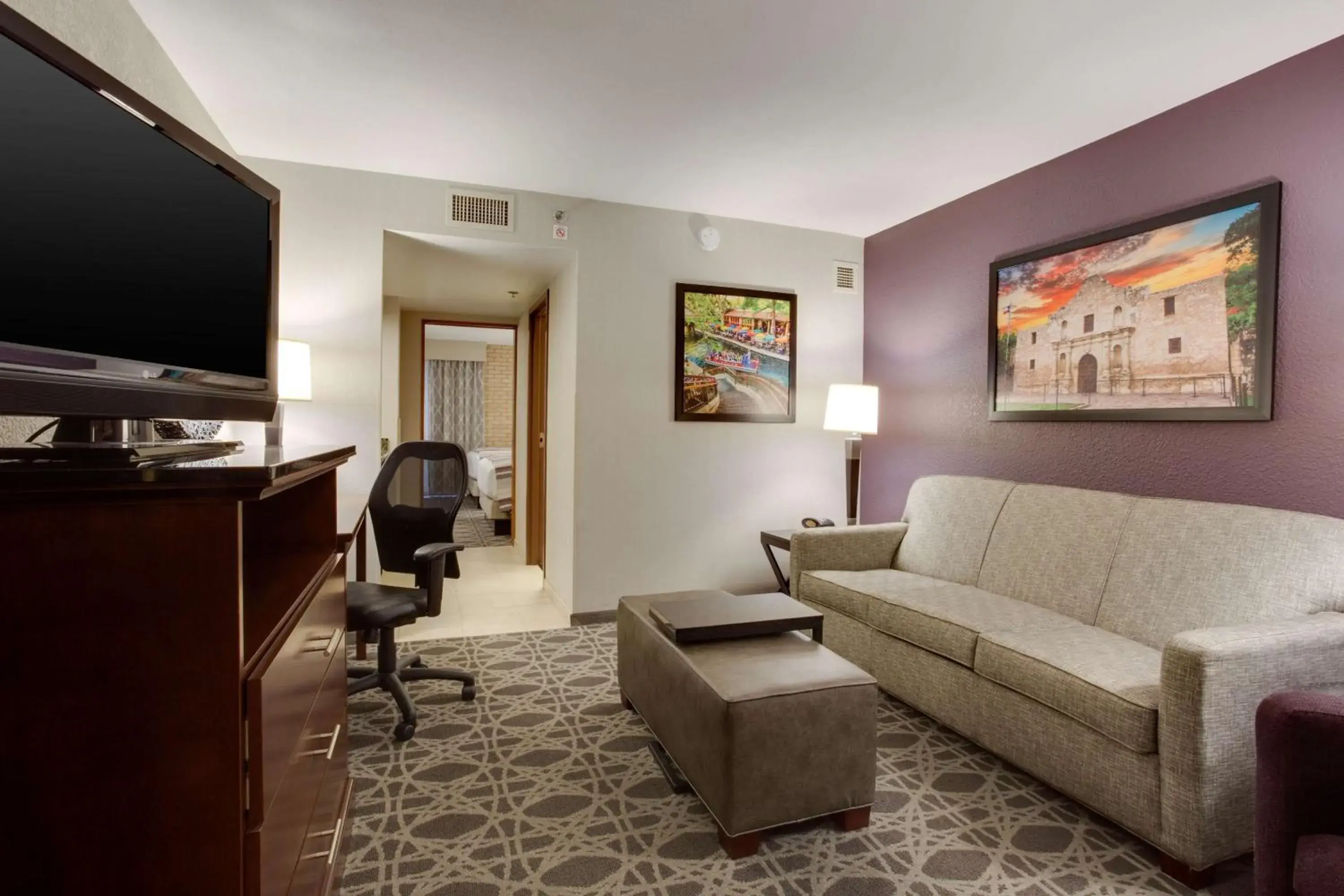 King Suite with Sofa Bed in Drury Plaza Hotel San Antonio Airport King Suite with Sofa Bed in Drury Plaza Hotel San Antonio Airport