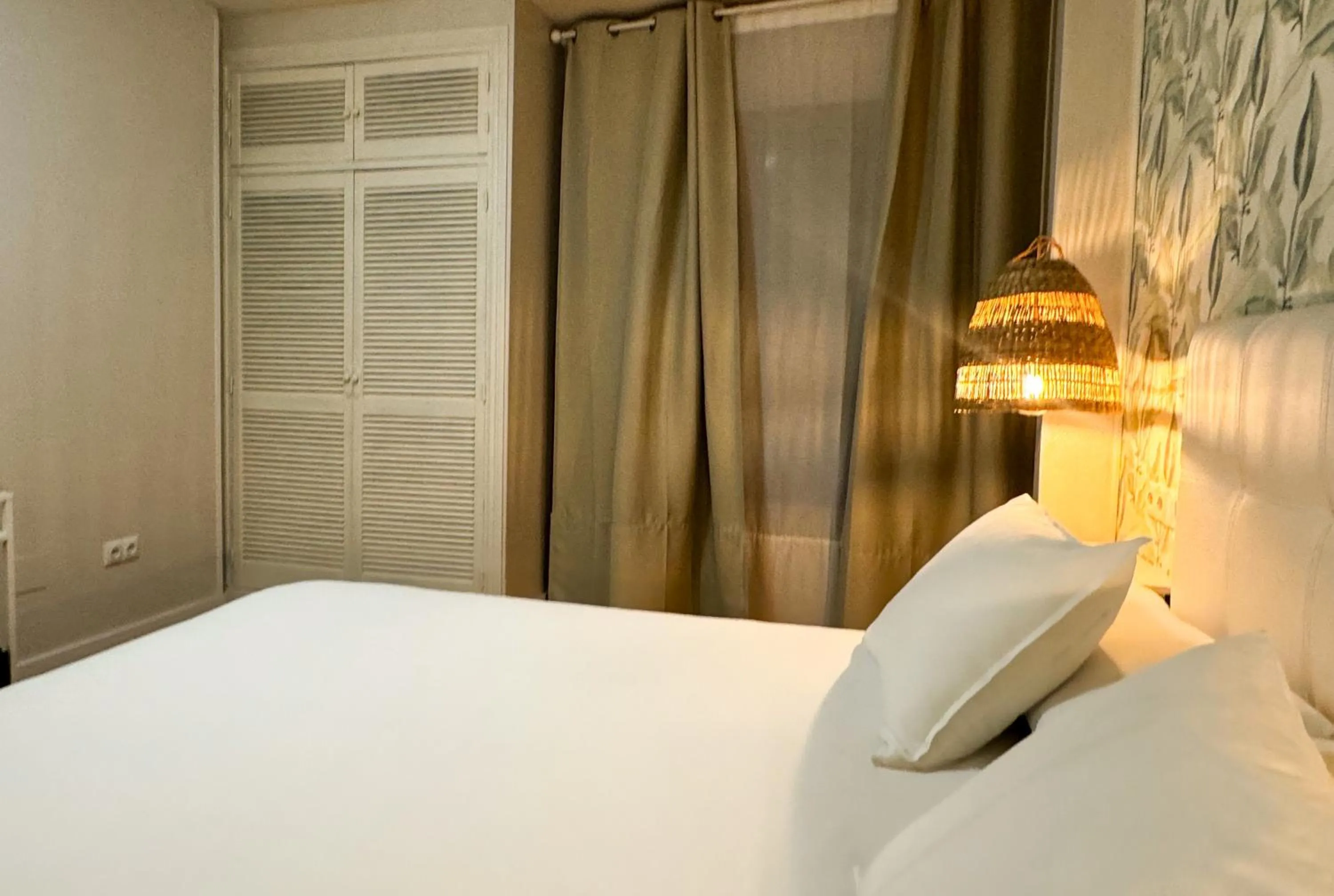 Bed in Hotel Plaza Mayor