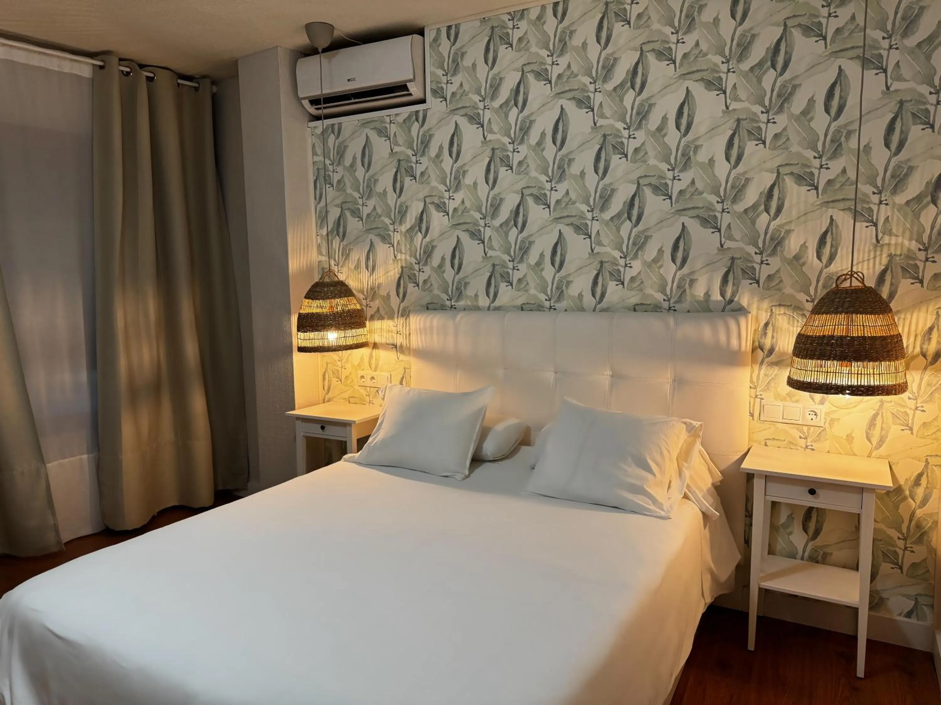 Bed in Hotel Plaza Mayor