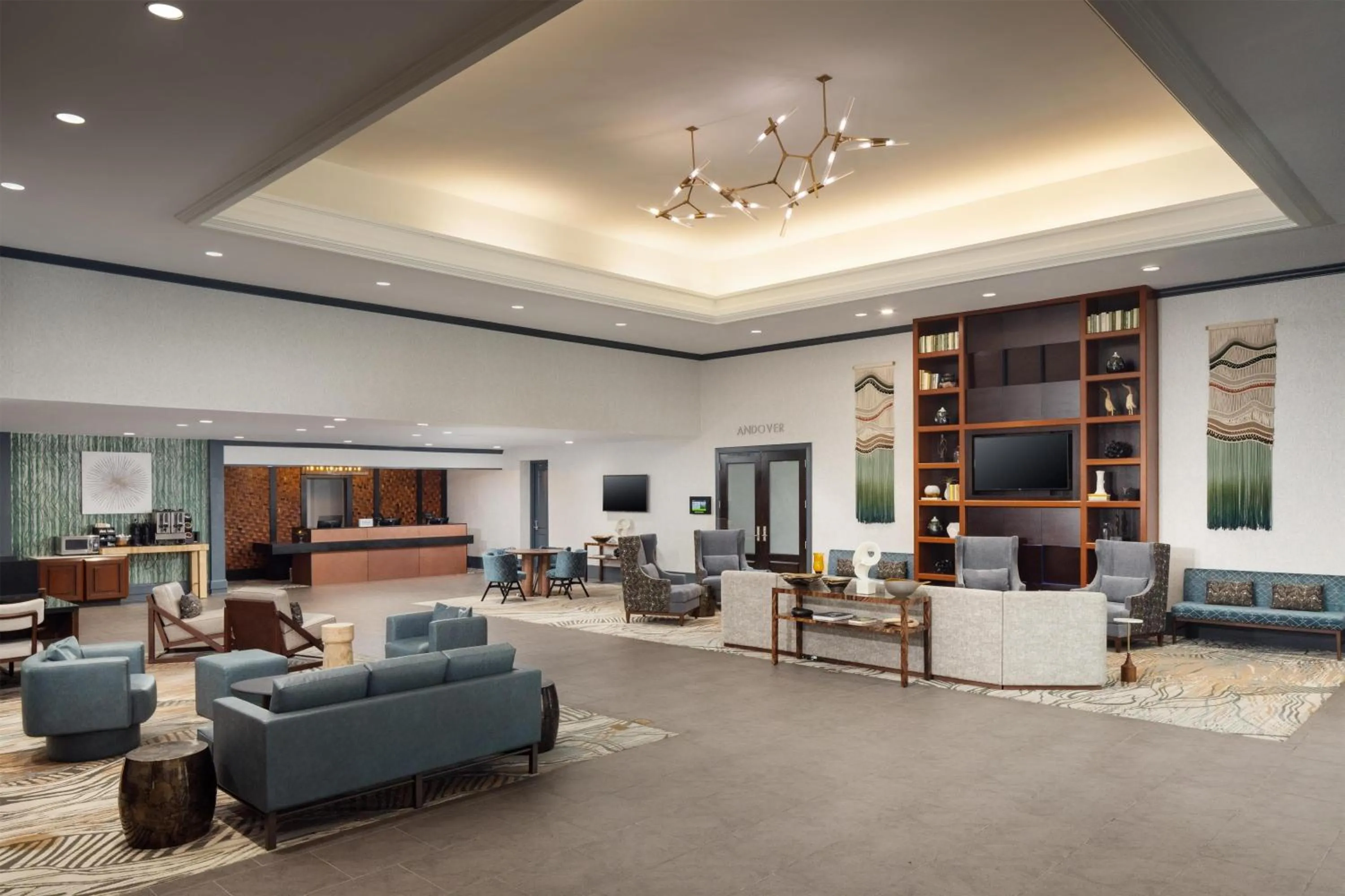 Lobby or reception in DoubleTree by Hilton Boston-Andover