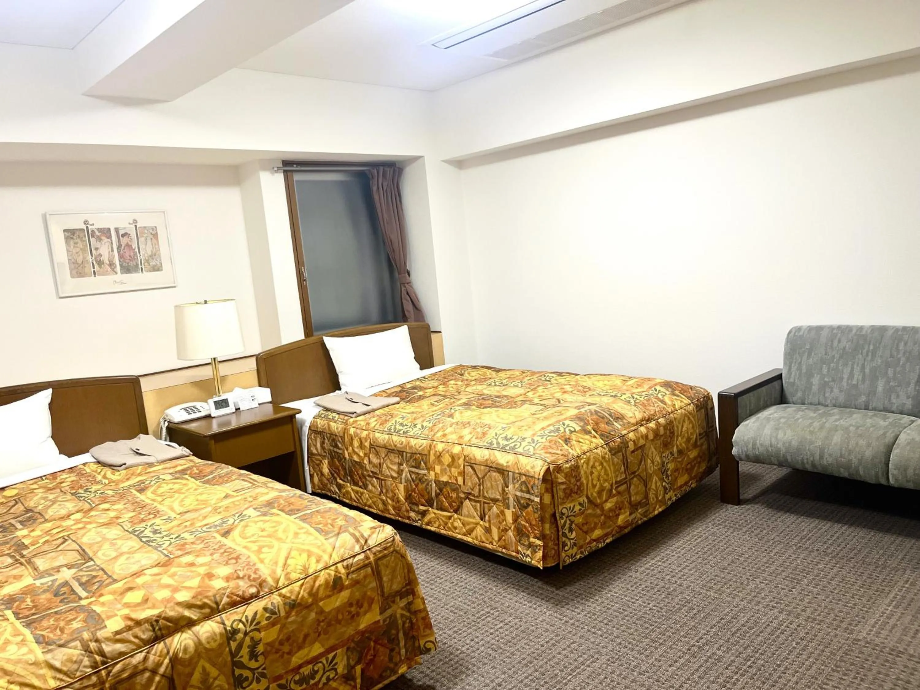 Photo of the whole room, Bed in Hotel Tokeidai