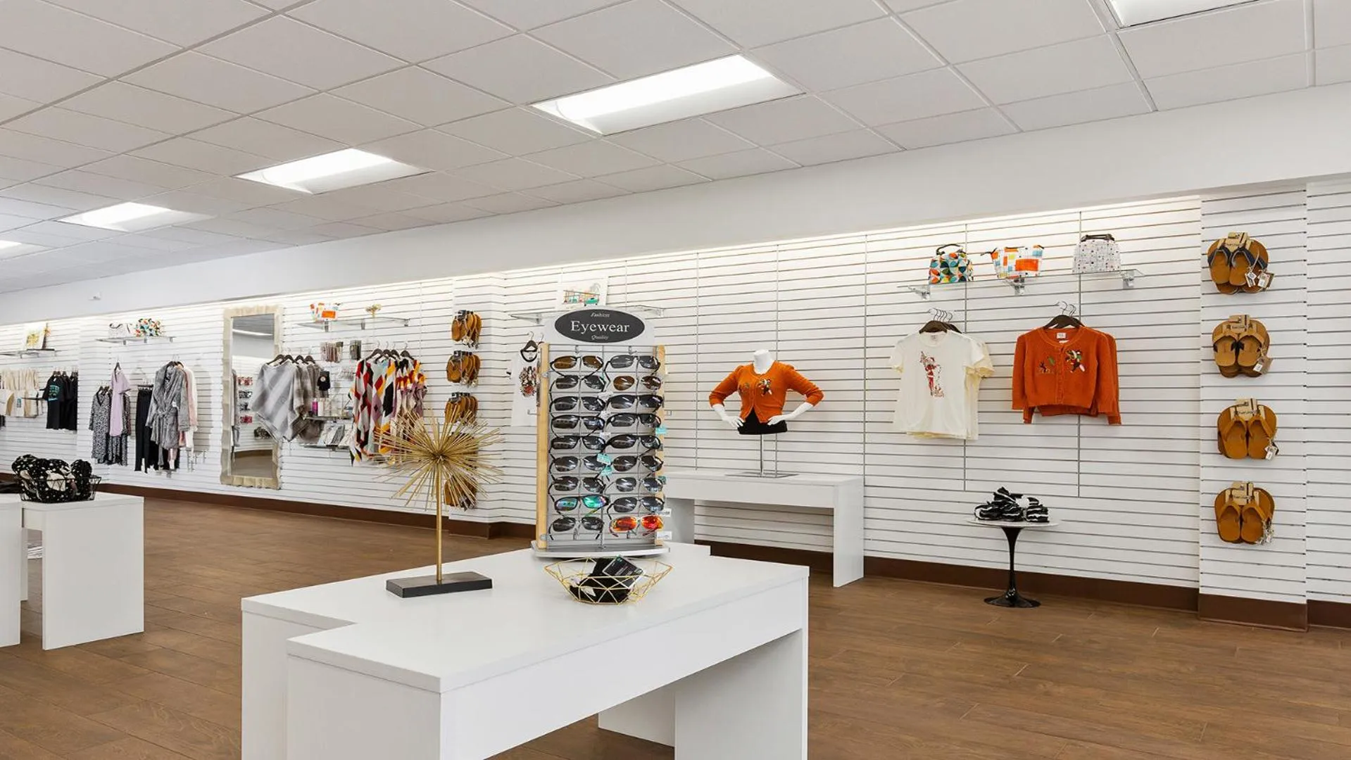 Property building in Anaheim Hotel